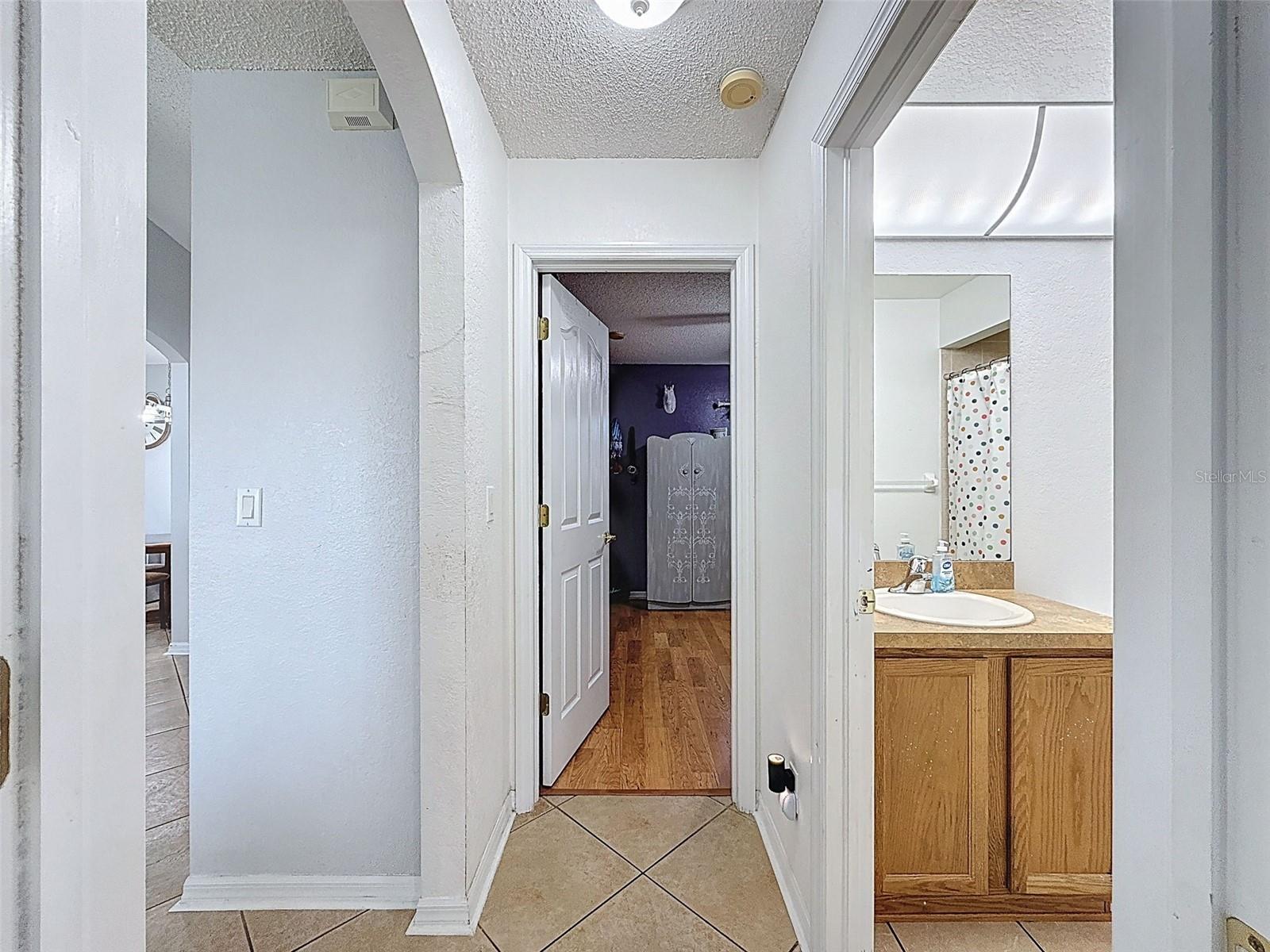 Listing photo id 22 for 6042 Sunday Road