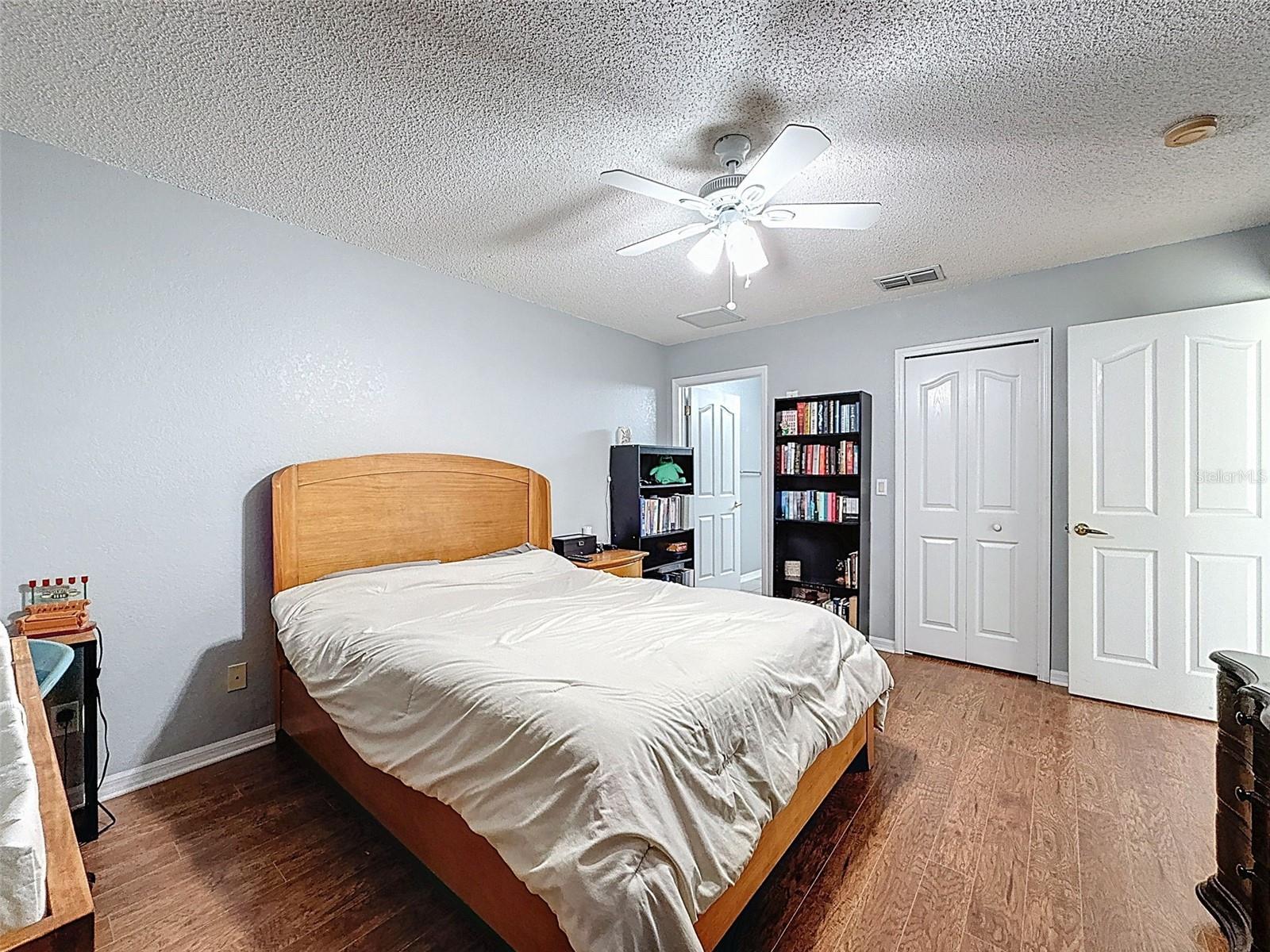 Listing photo id 23 for 6042 Sunday Road