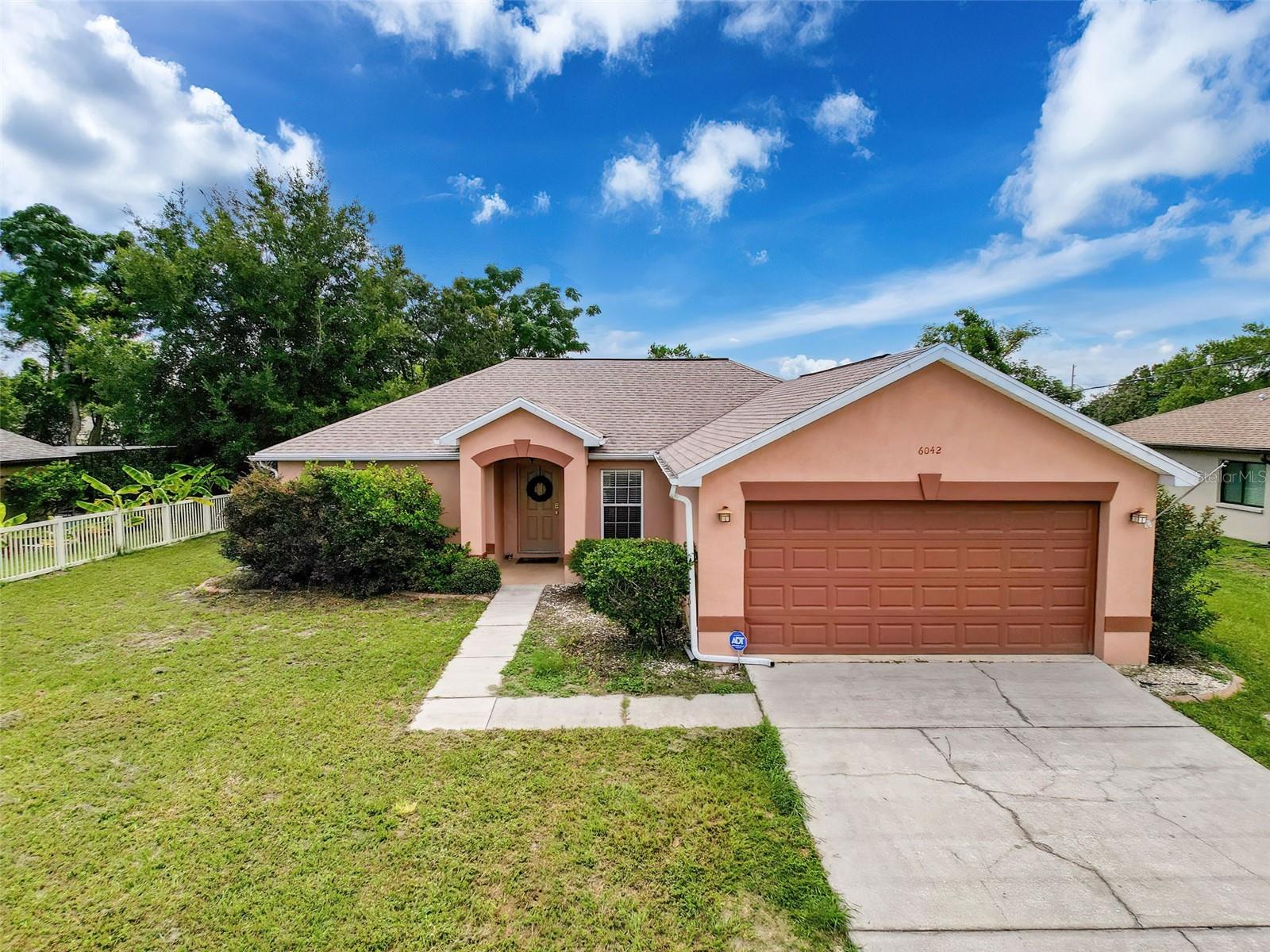 Listing photo id 3 for 6042 Sunday Road