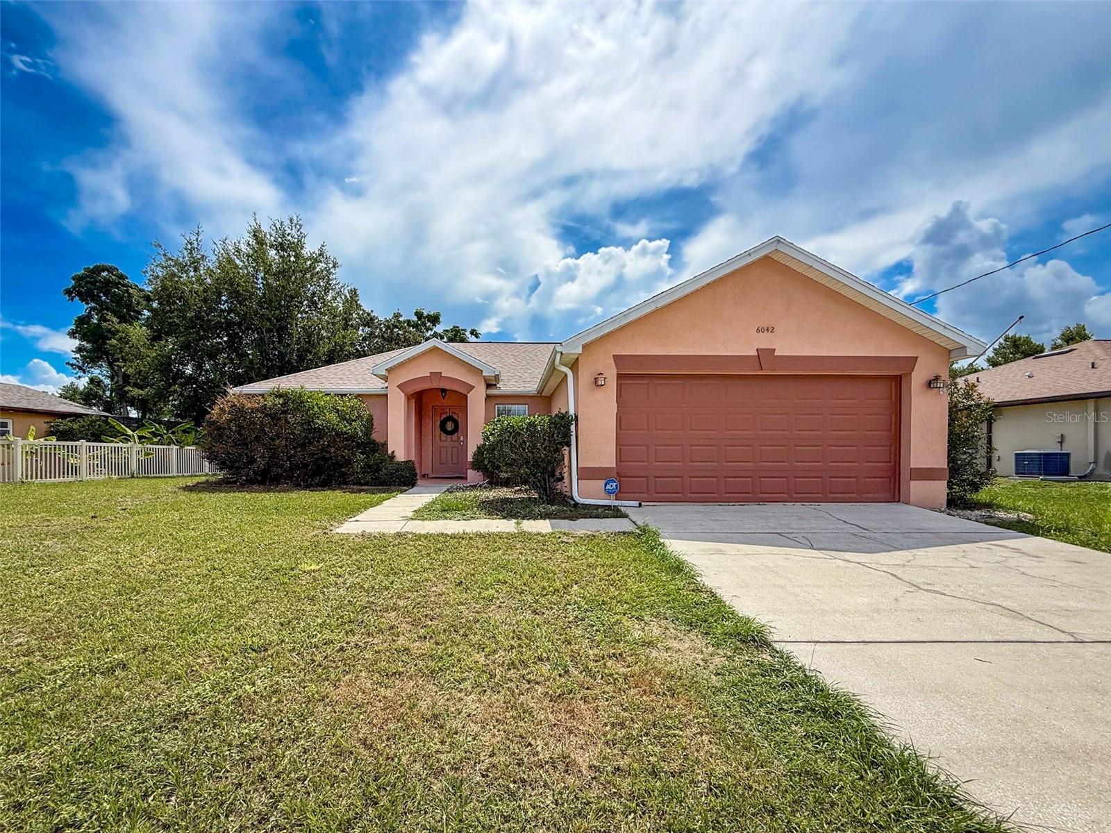 Listing photo id 4 for 6042 Sunday Road