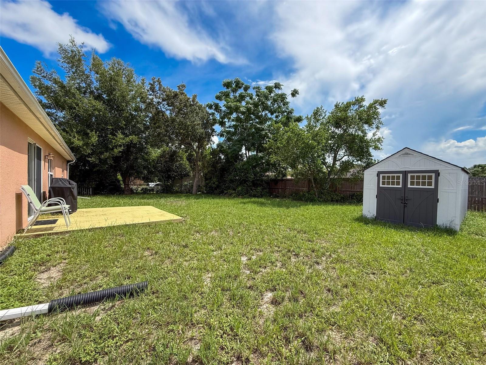 Listing photo id 5 for 6042 Sunday Road