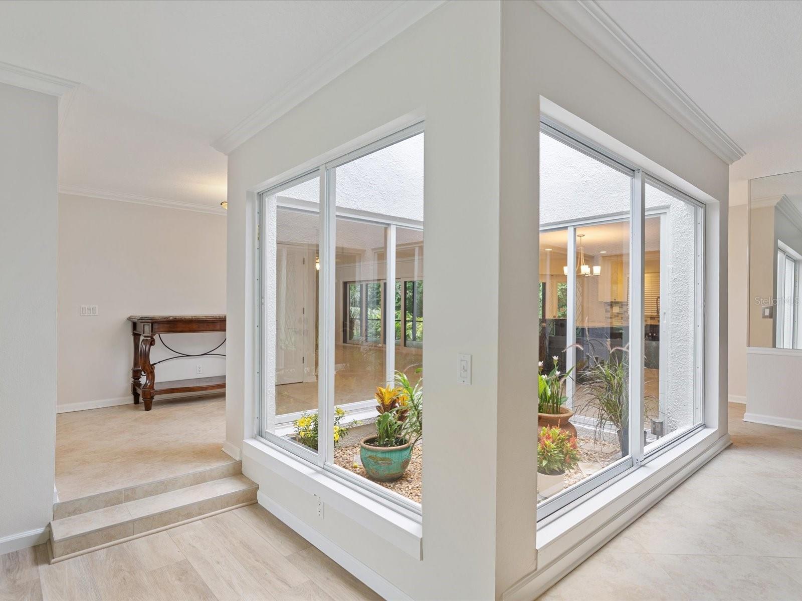 Listing photo id 14 for 10720 Skyhawk Drive
