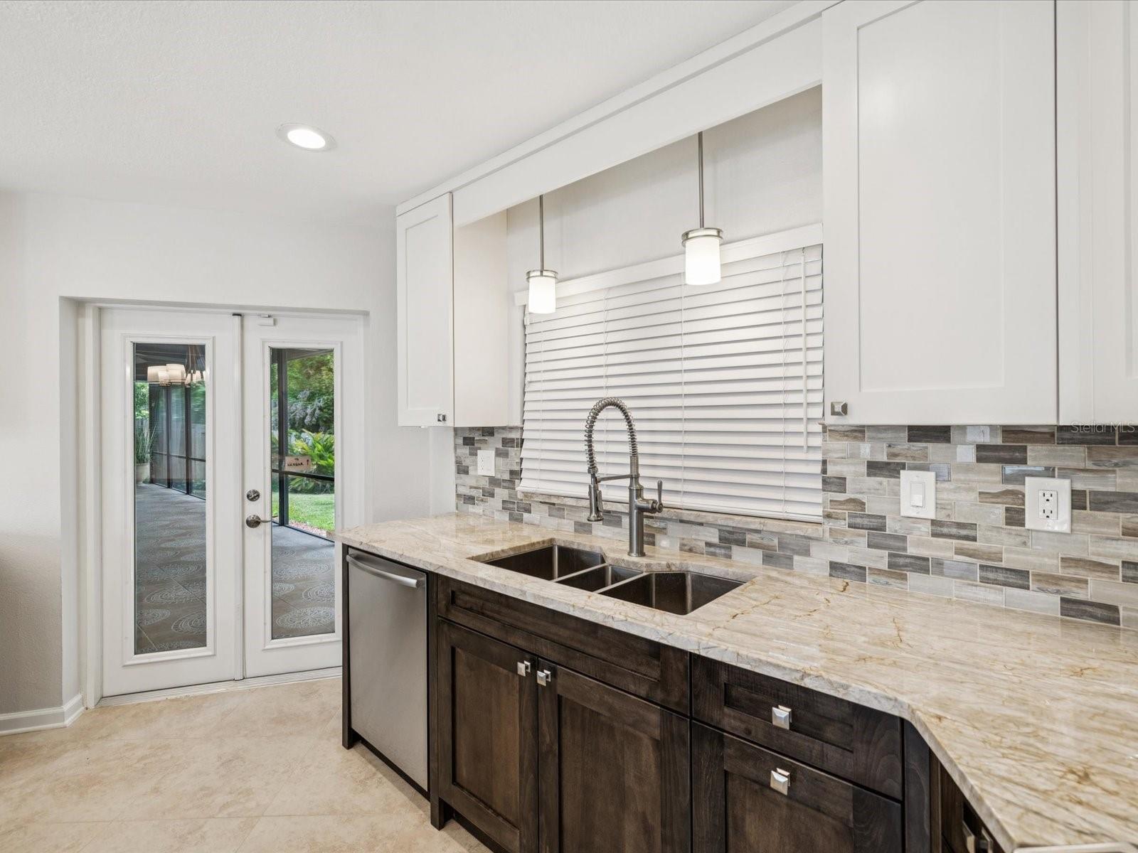 Listing photo id 19 for 10720 Skyhawk Drive
