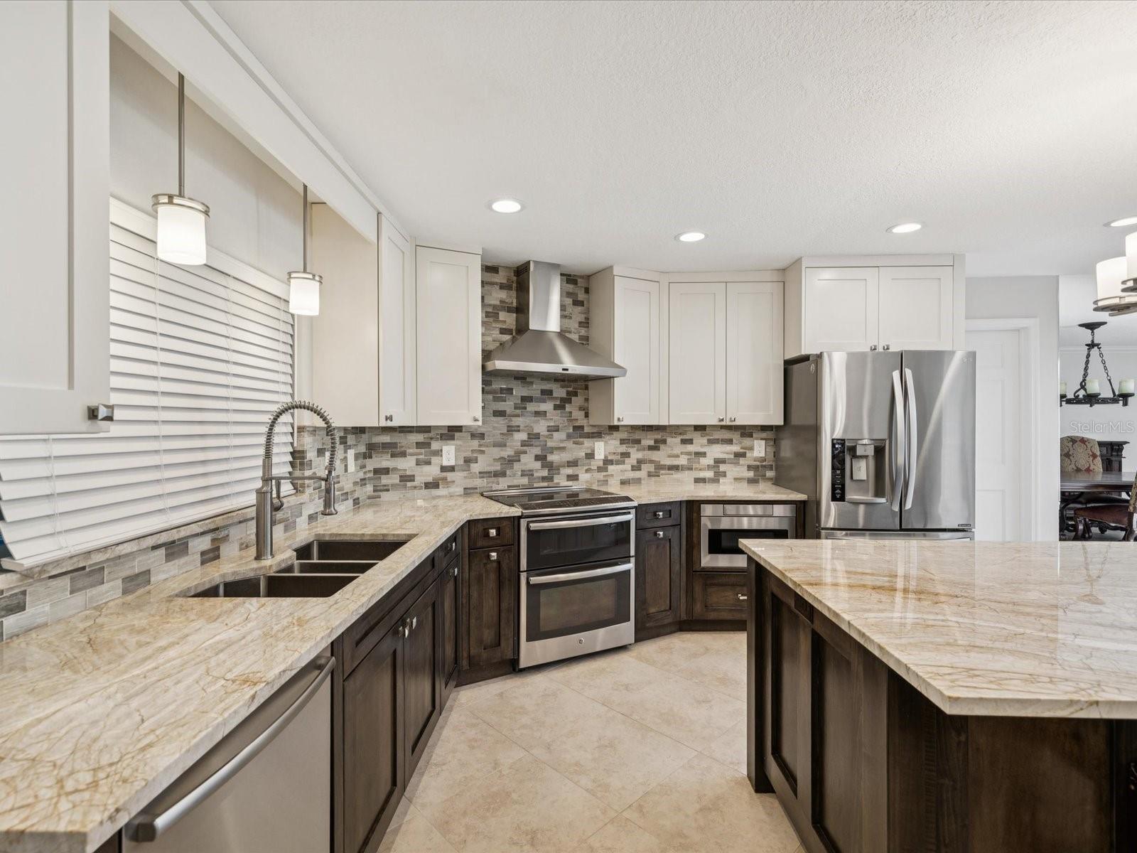 Listing photo id 20 for 10720 Skyhawk Drive