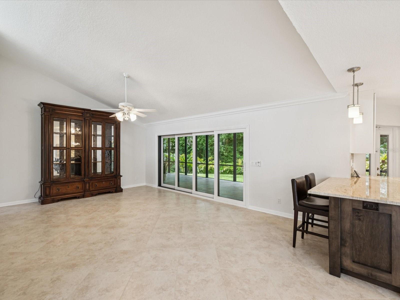 Listing photo id 23 for 10720 Skyhawk Drive