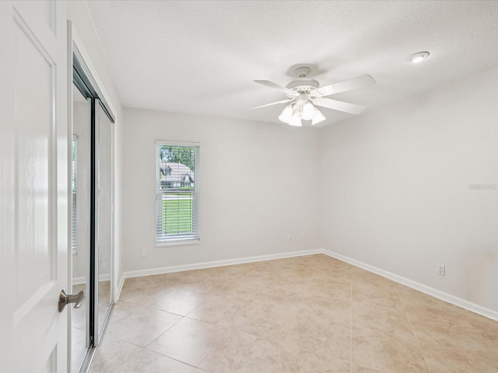 Listing photo id 24 for 10720 Skyhawk Drive