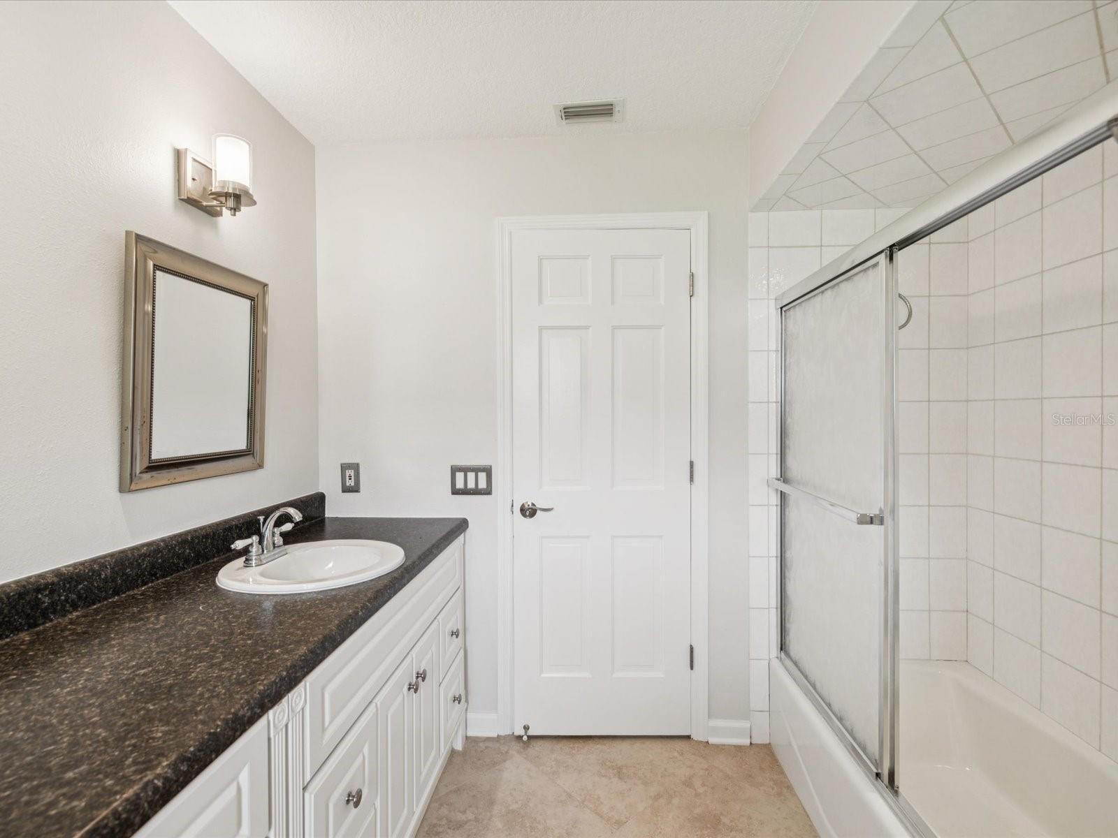 Listing photo id 28 for 10720 Skyhawk Drive