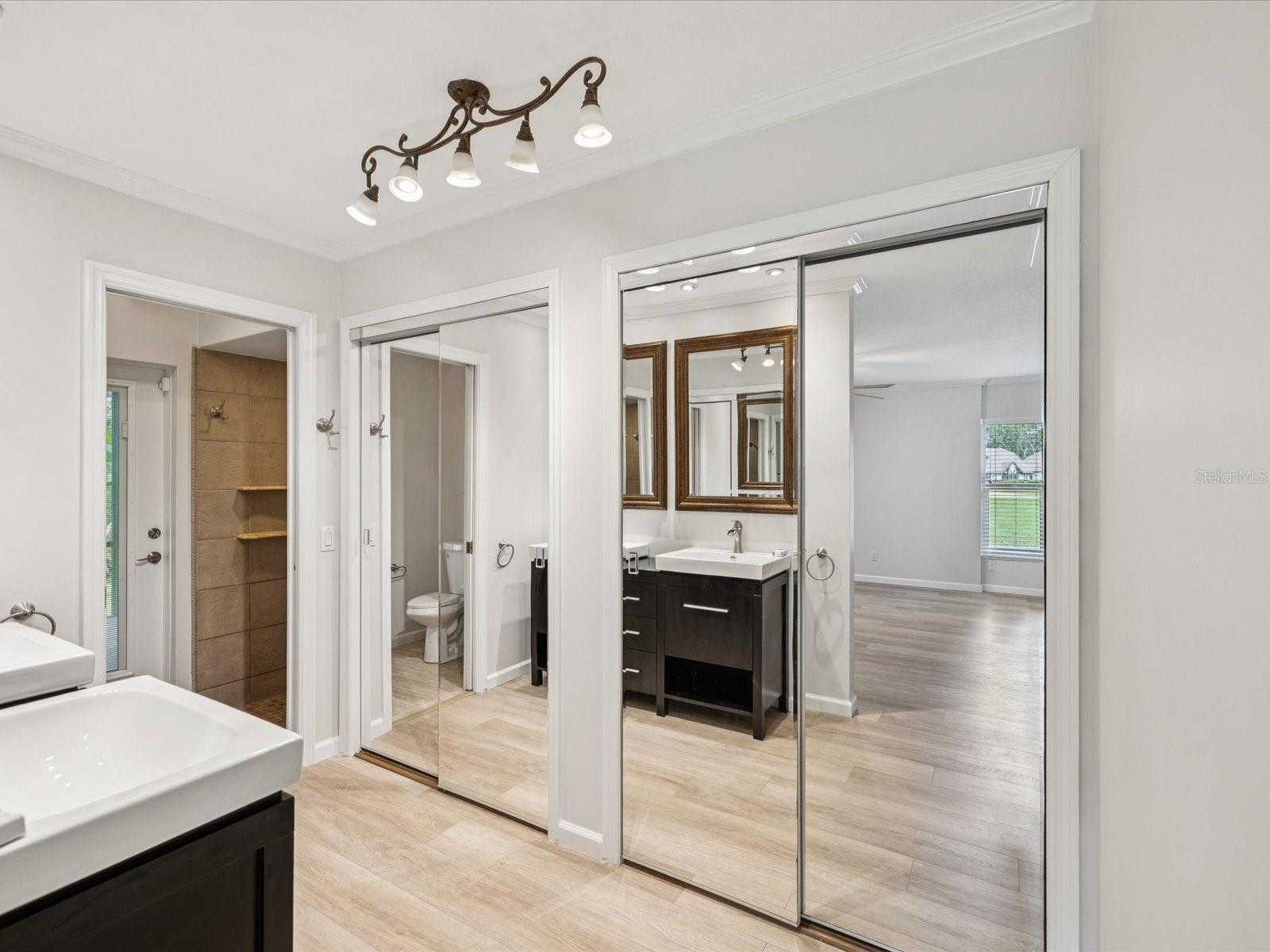 Listing photo id 35 for 10720 Skyhawk Drive
