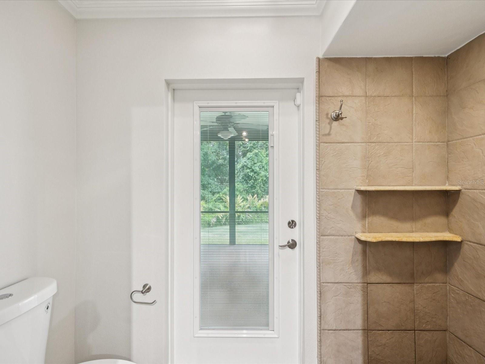 Listing photo id 38 for 10720 Skyhawk Drive