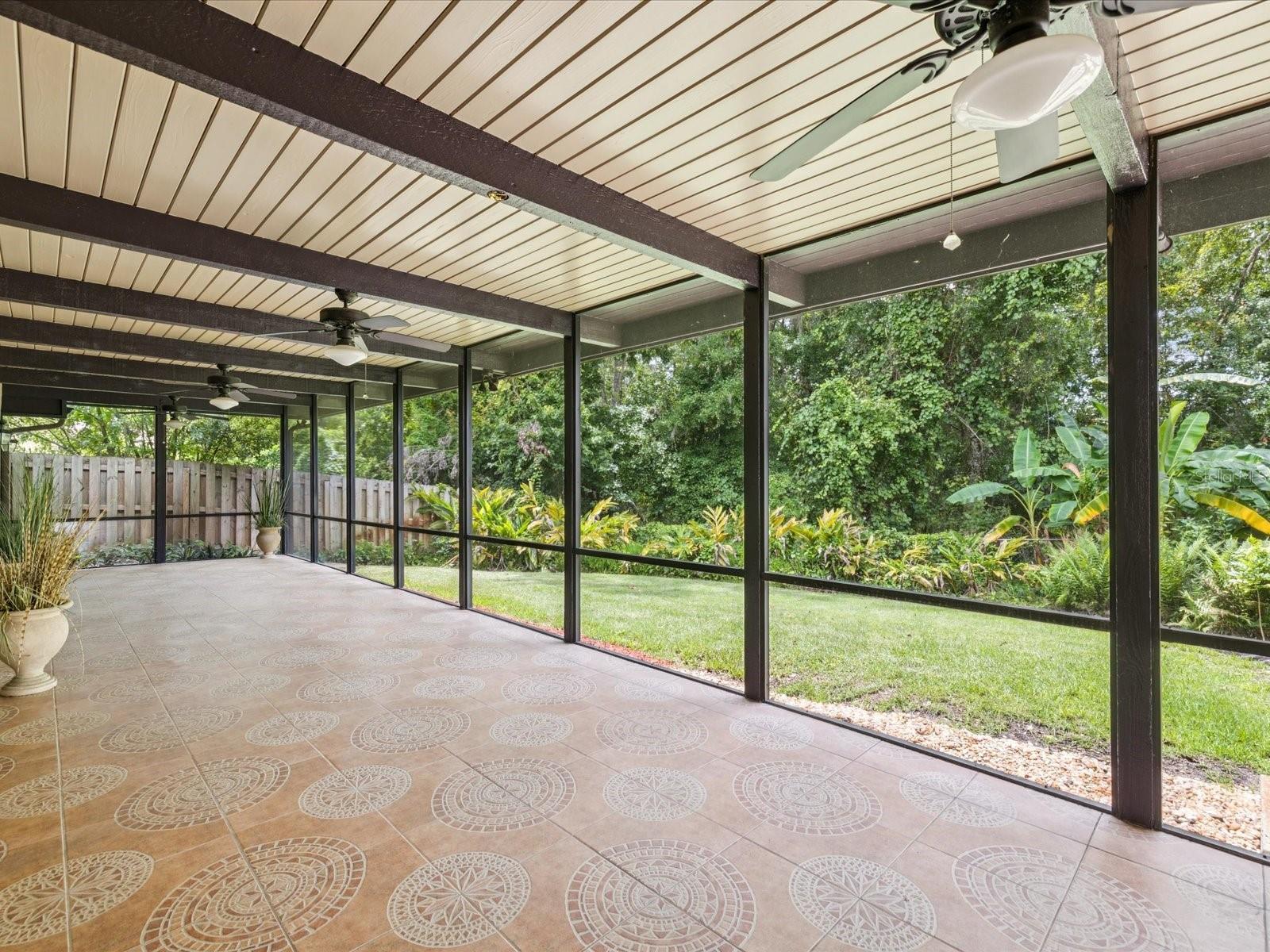 Listing photo id 48 for 10720 Skyhawk Drive