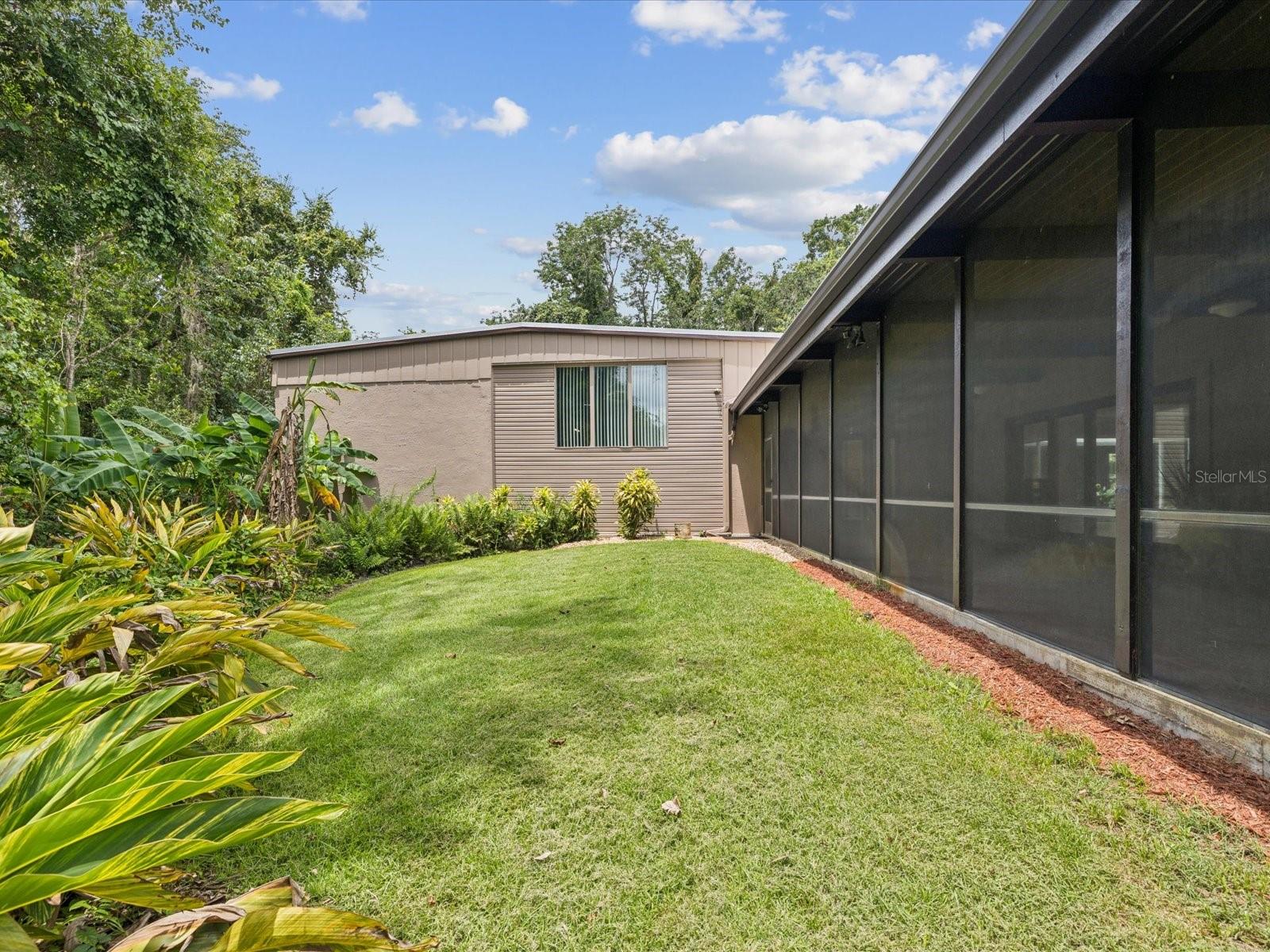Listing photo id 55 for 10720 Skyhawk Drive