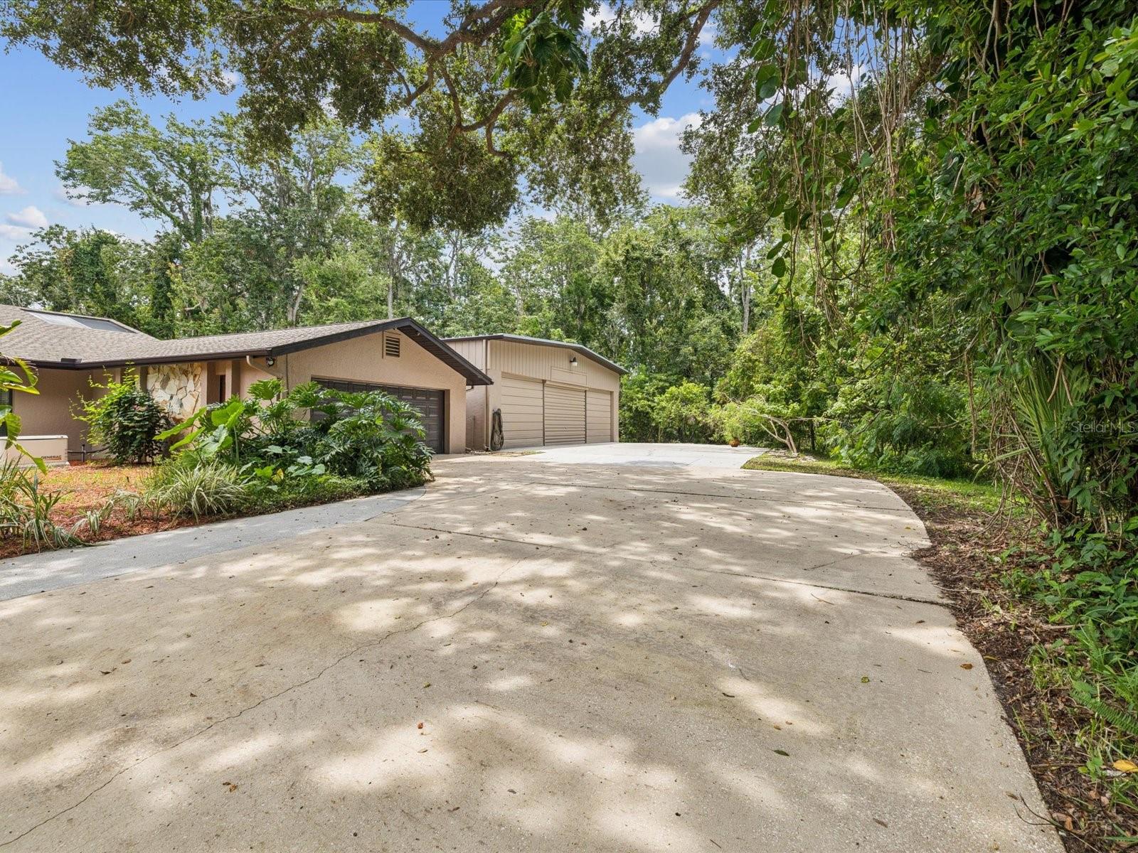 Listing photo id 62 for 10720 Skyhawk Drive