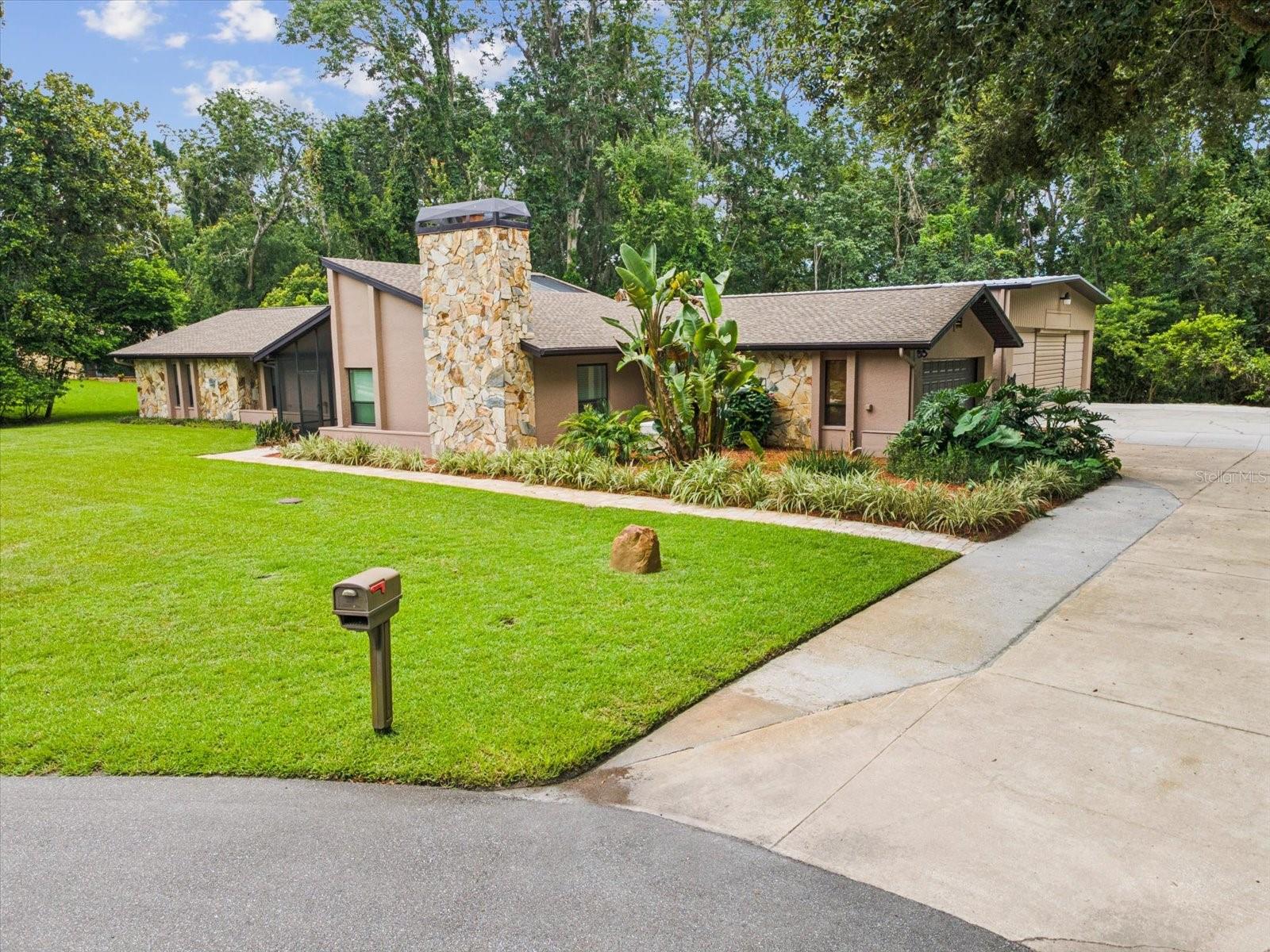 Listing photo id 65 for 10720 Skyhawk Drive