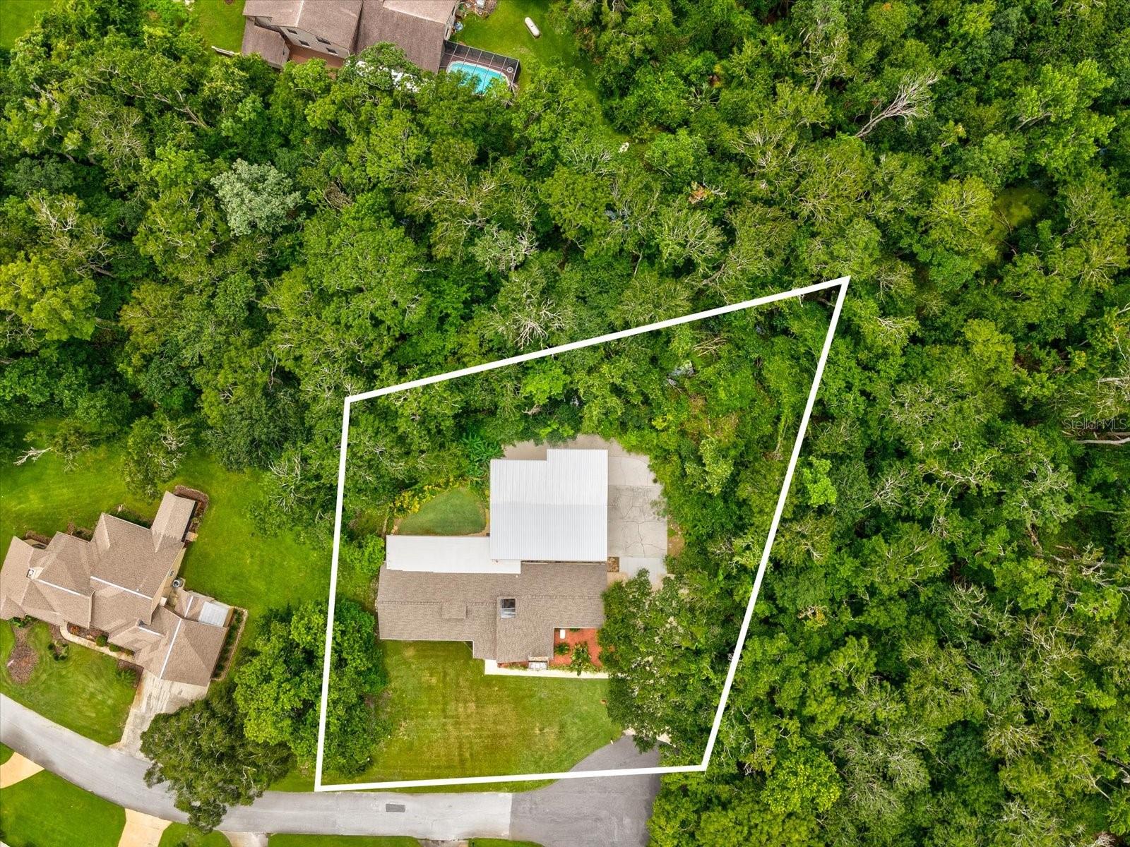 Listing photo id 71 for 10720 Skyhawk Drive