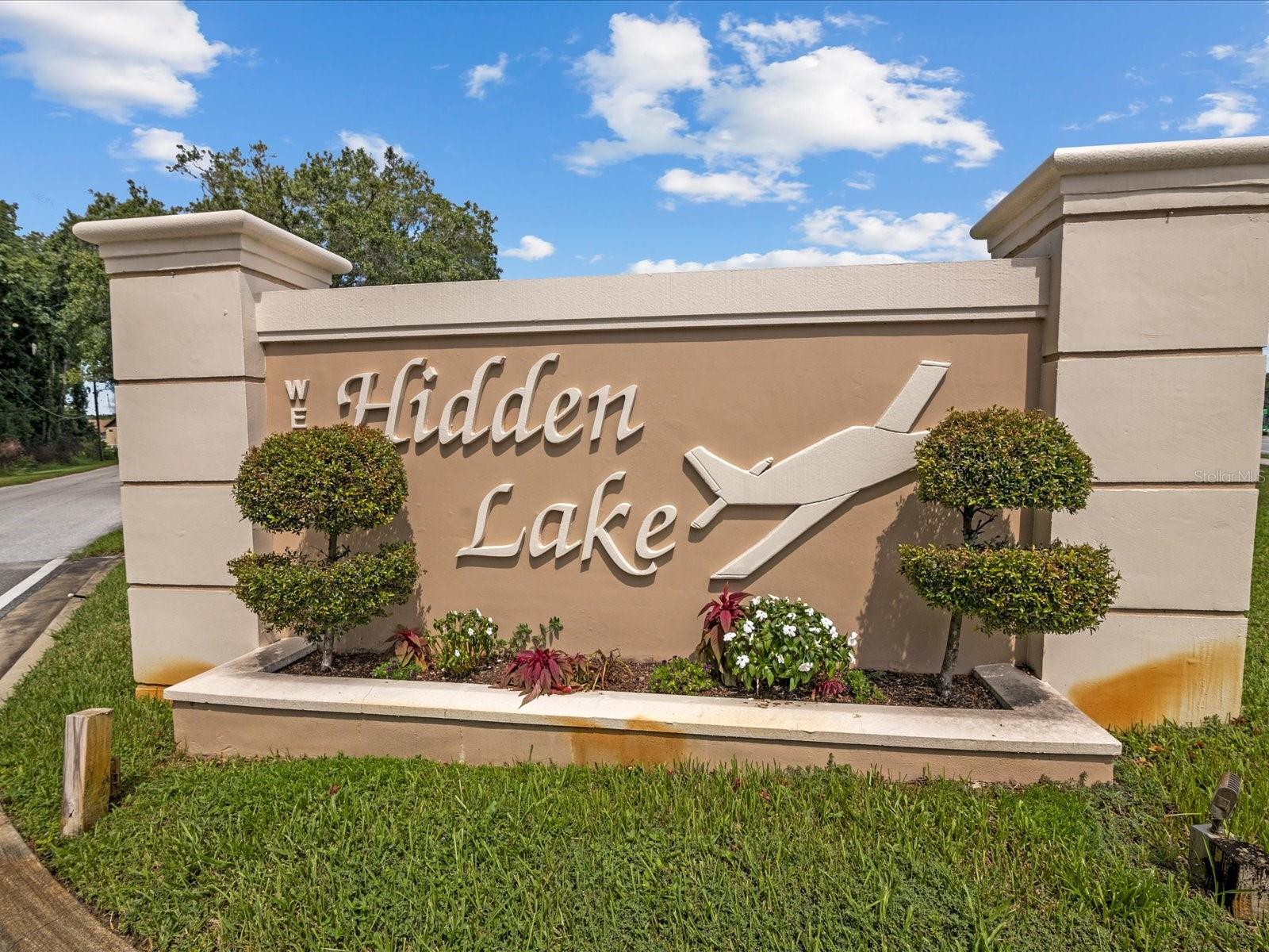 Listing photo id 78 for 10720 Skyhawk Drive