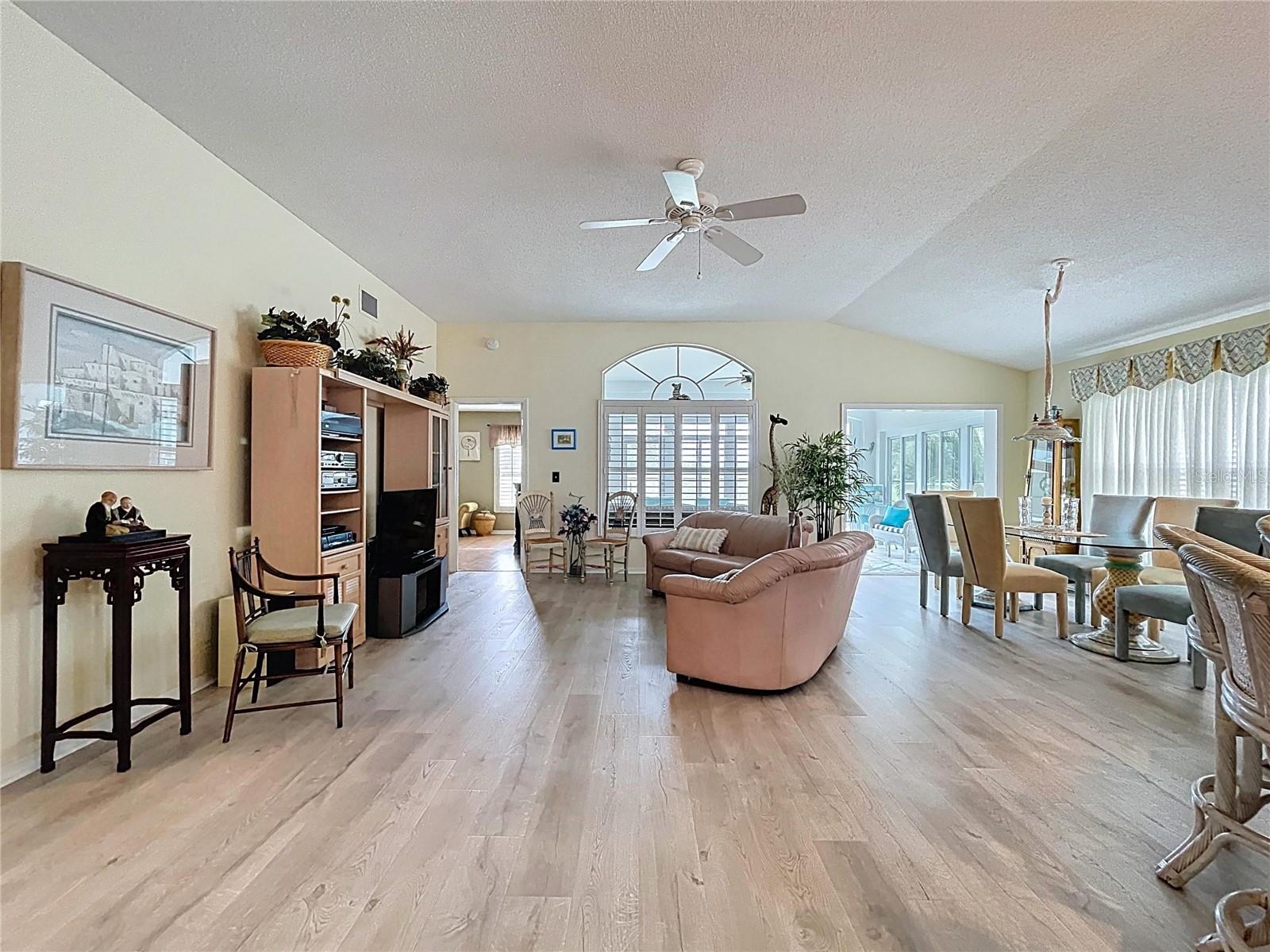 Image 7 of 76 For 1025 Sweet Jasmine Drive