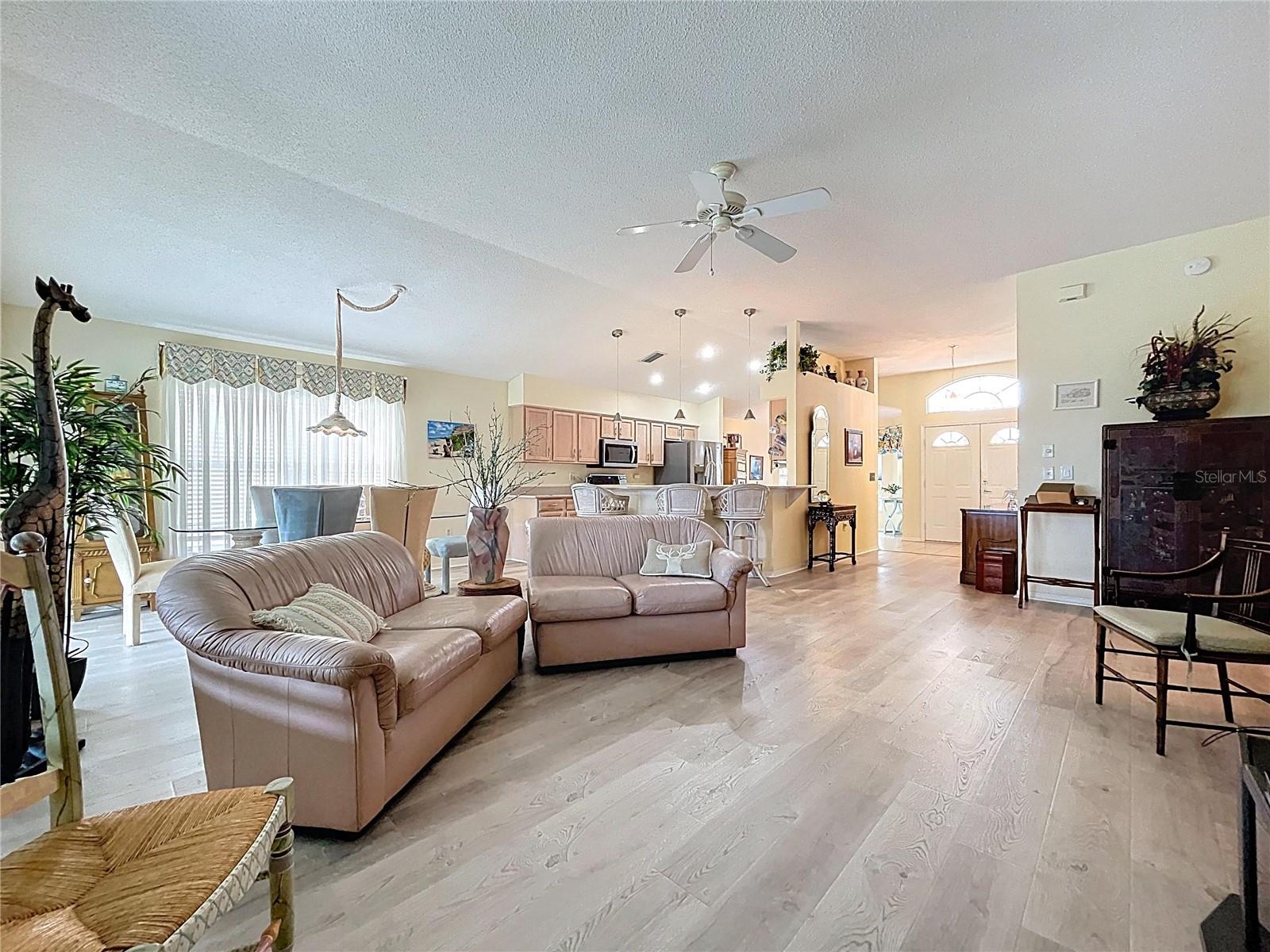 Image 8 of 76 For 1025 Sweet Jasmine Drive