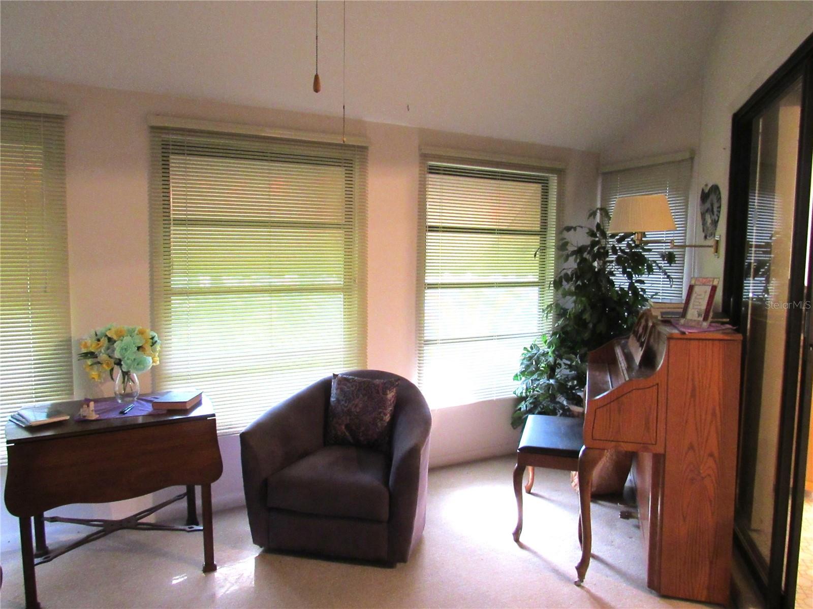 Image 15 of 32 For 11733 Rolling Pine Lane
