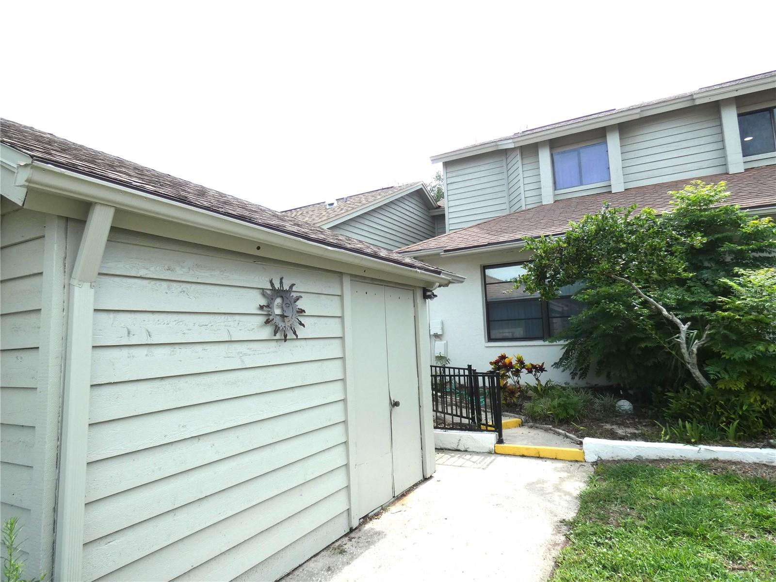 Image 3 of 32 For 11733 Rolling Pine Lane