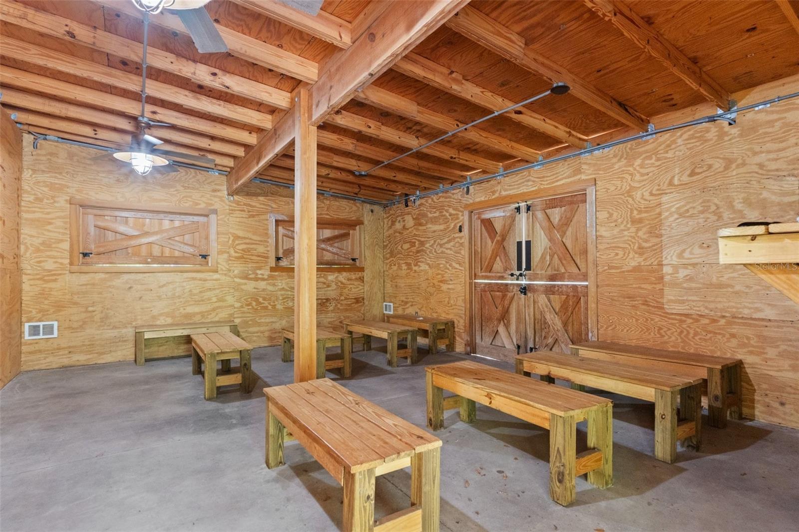 Listing photo id 22 for 6440 Cedar Lane