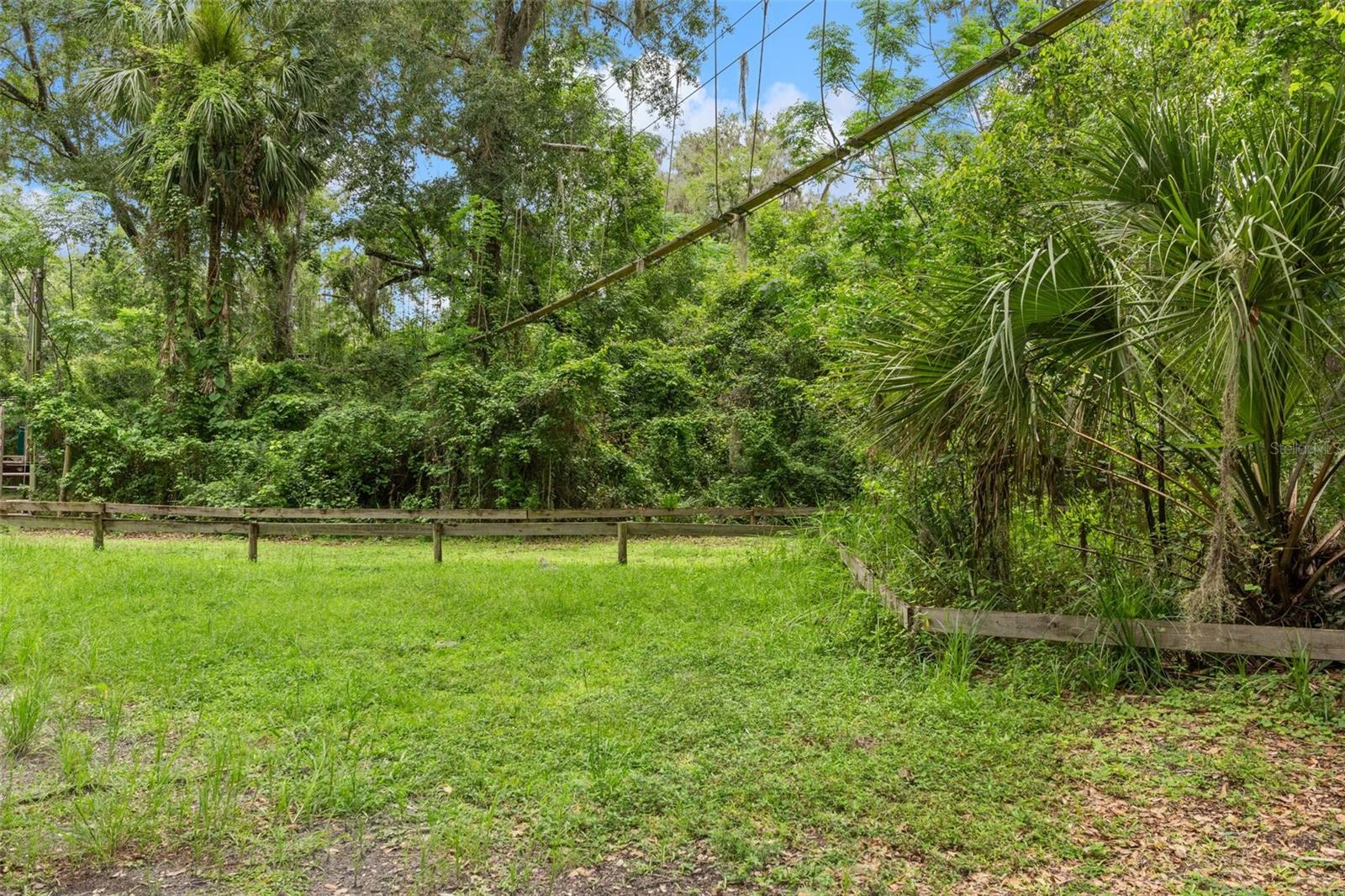 Listing photo id 70 for 6440 Cedar Lane