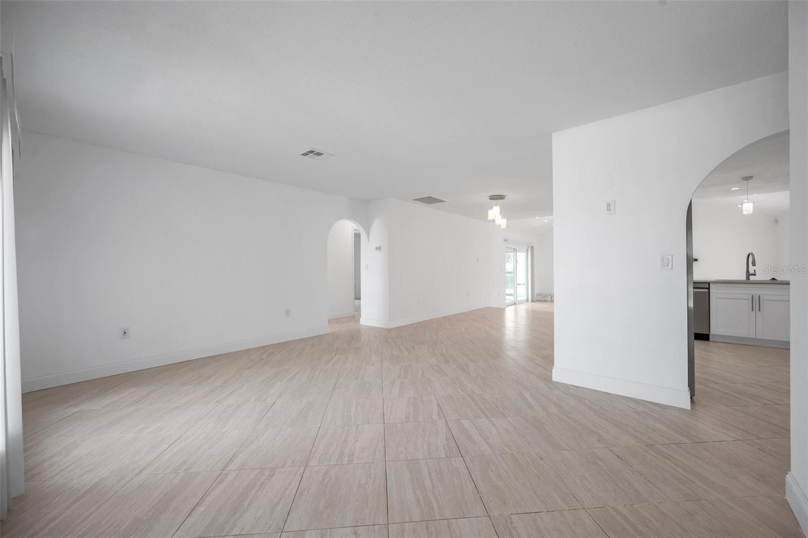 Image 30 of 86 For 13836 Darlene Avenue