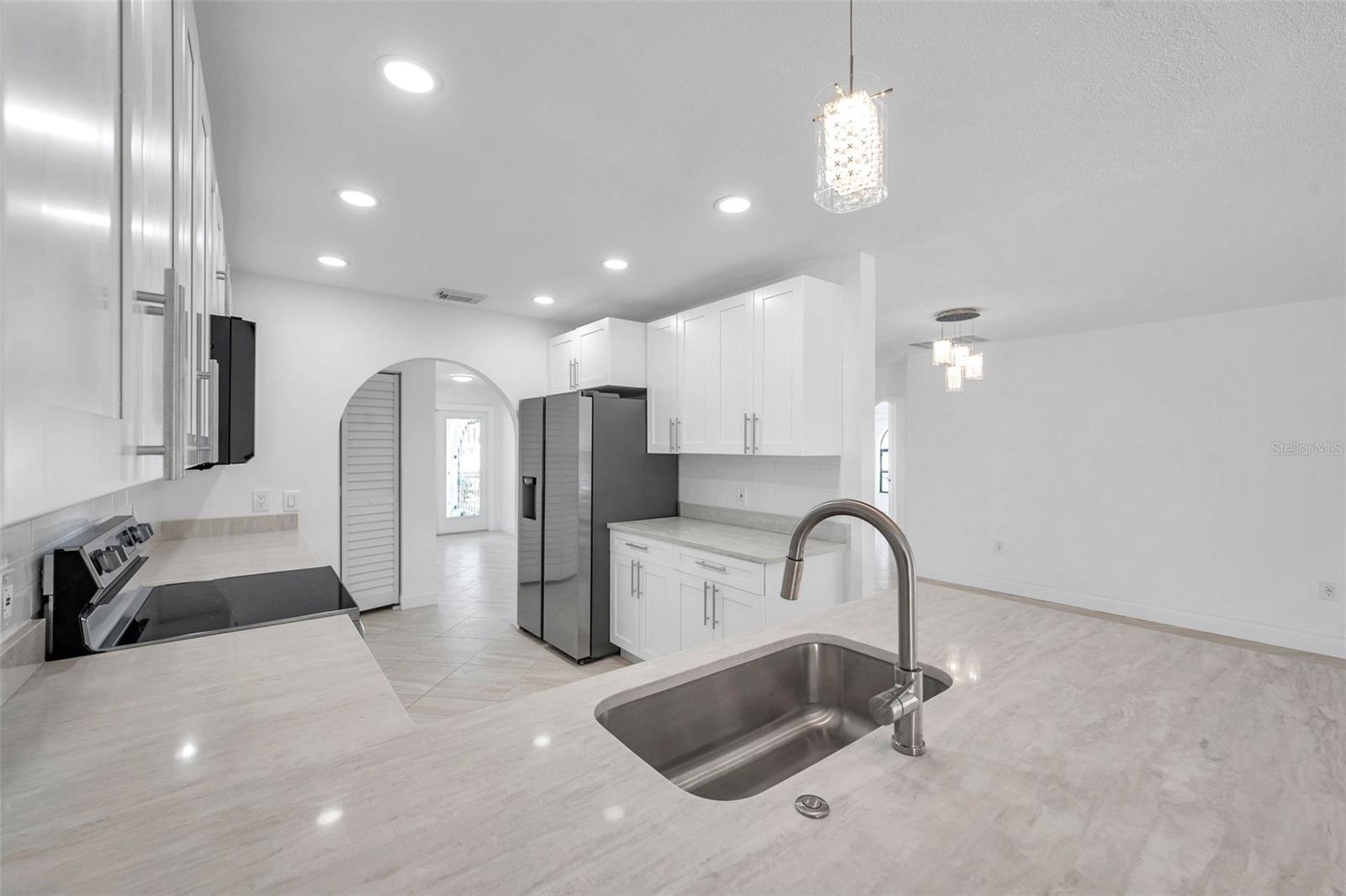 Image 45 of 86 For 13836 Darlene Avenue