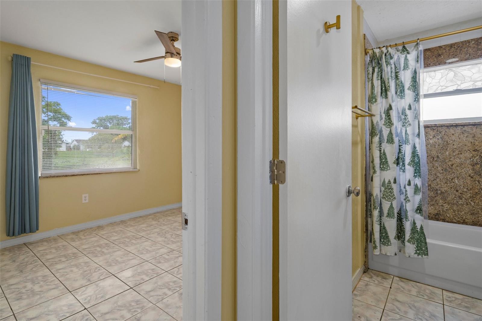 Image 17 of 38 For 7724 Arlight Drive
