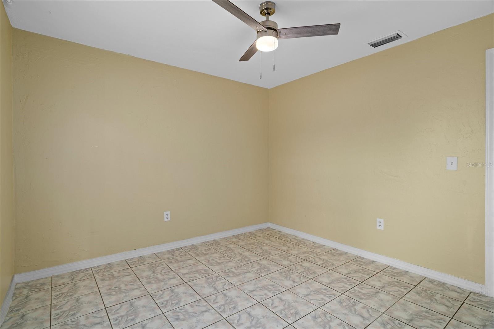 Image 20 of 38 For 7724 Arlight Drive