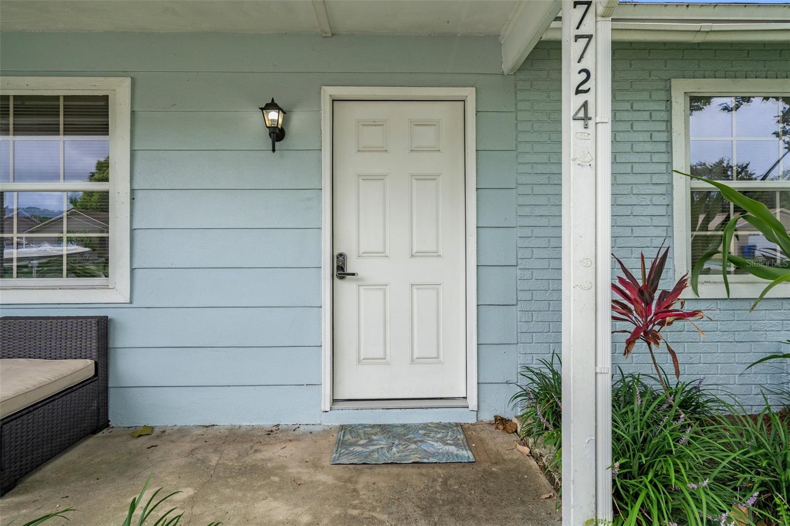 Image 5 of 38 For 7724 Arlight Drive