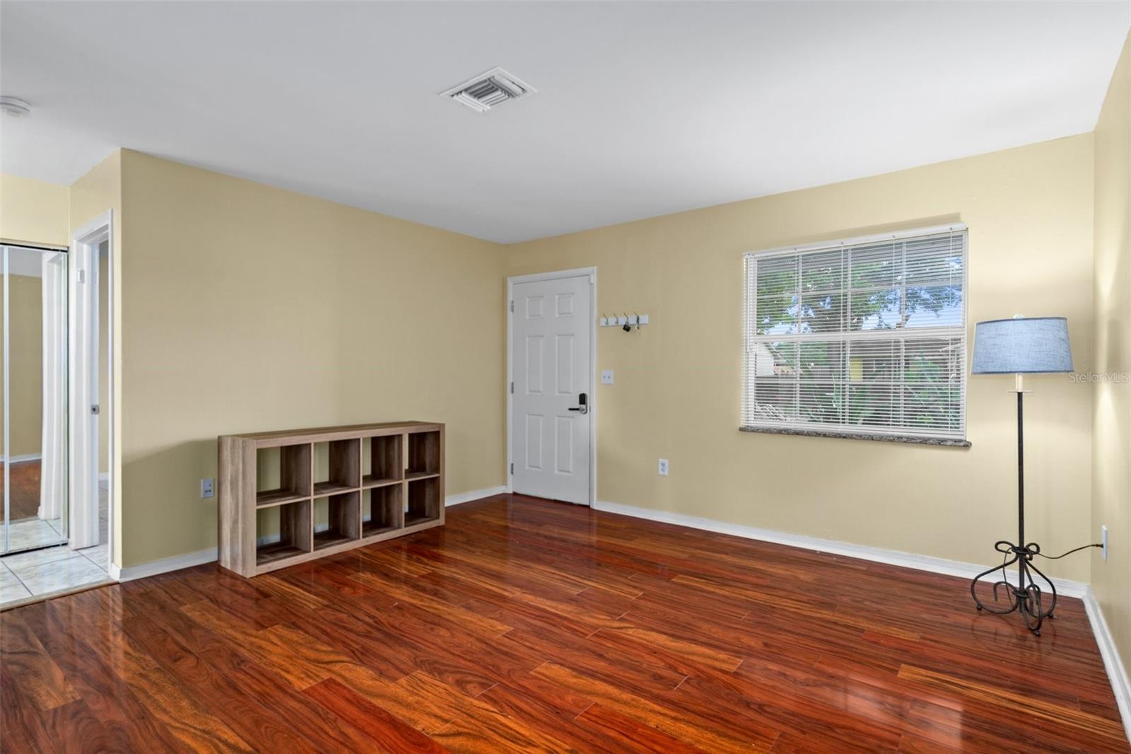 Image 9 of 38 For 7724 Arlight Drive