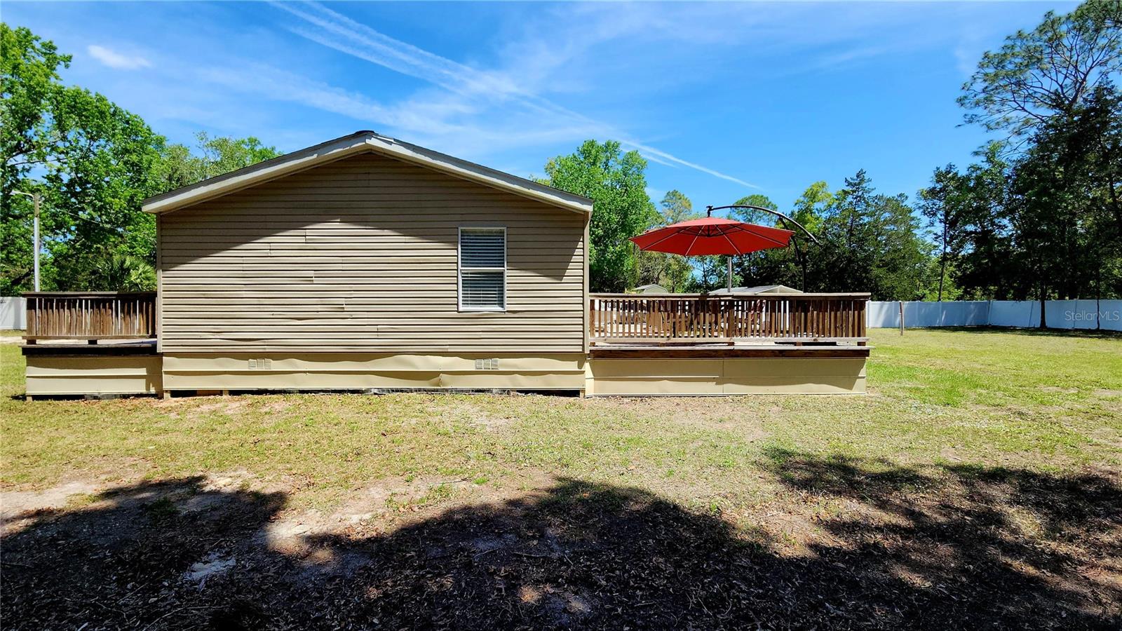 Listing photo id 24 for 6800 Stacie Court