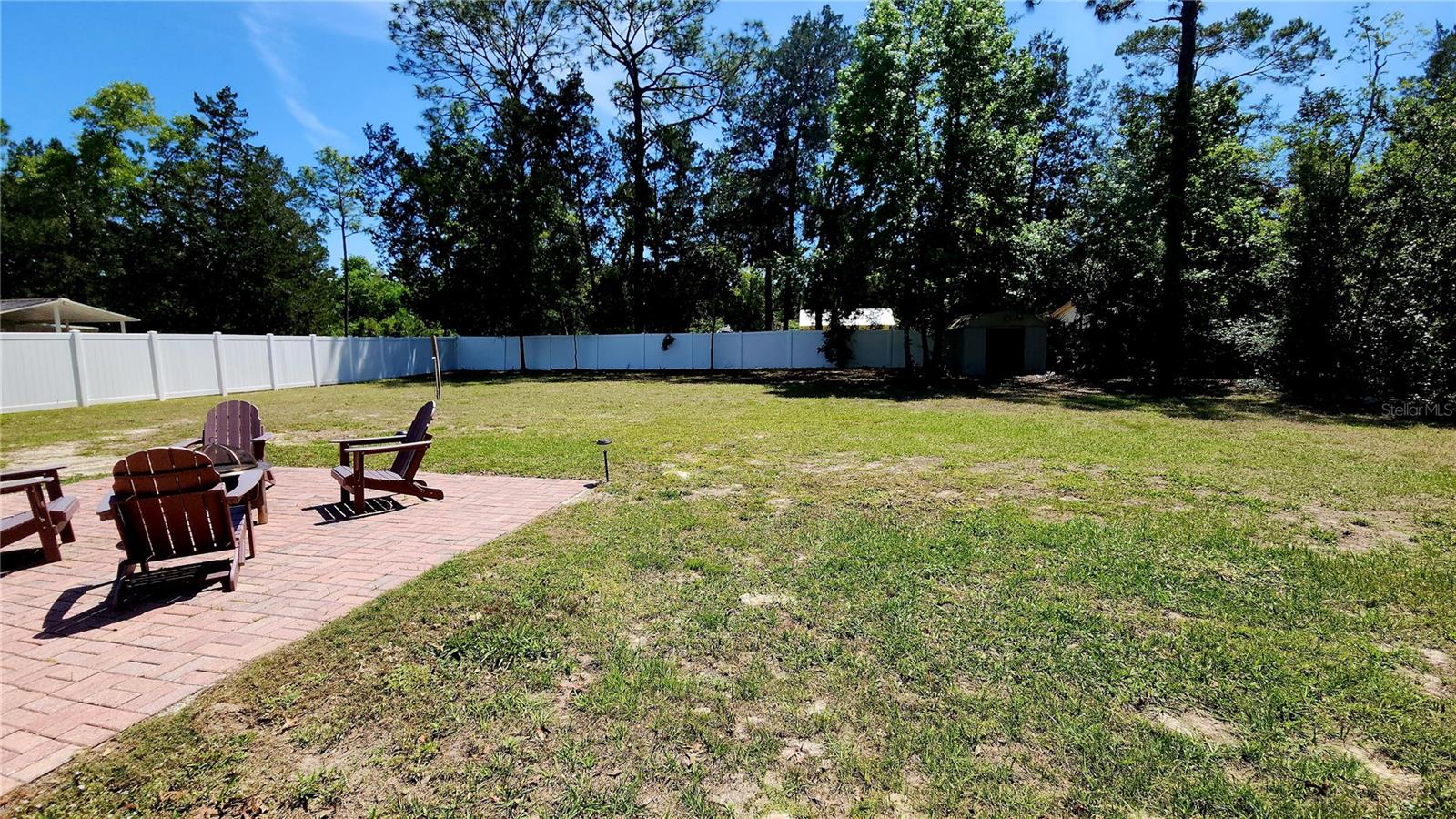 Listing photo id 26 for 6800 Stacie Court