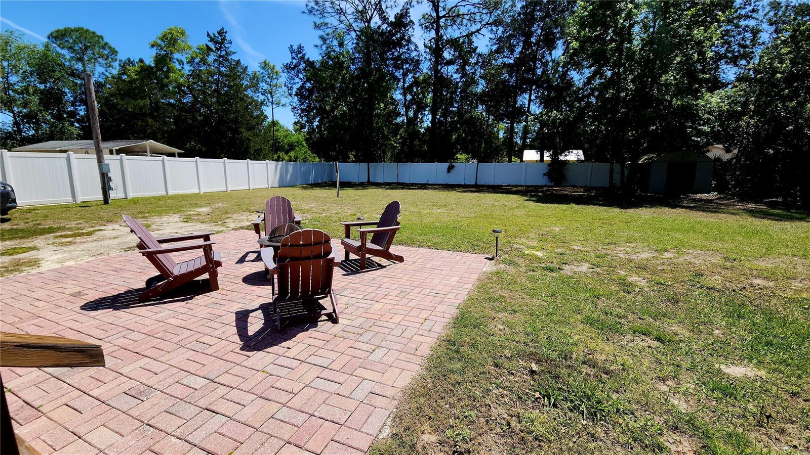 Listing photo id 27 for 6800 Stacie Court