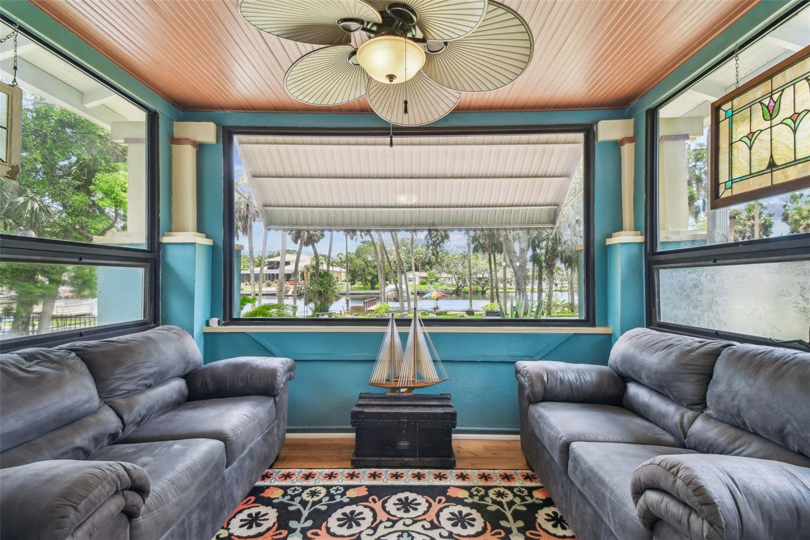 Image 4 of 52 For 7342 Grand Boulevard