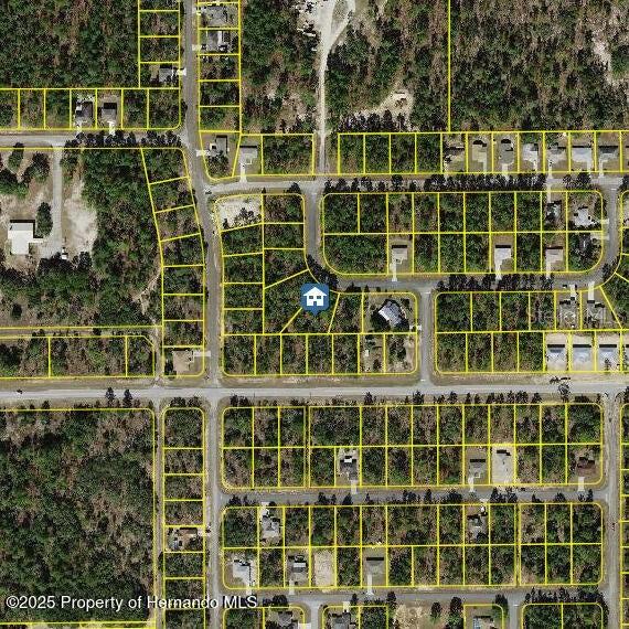 Listing photo id 0 for 2404 Elmore Loop