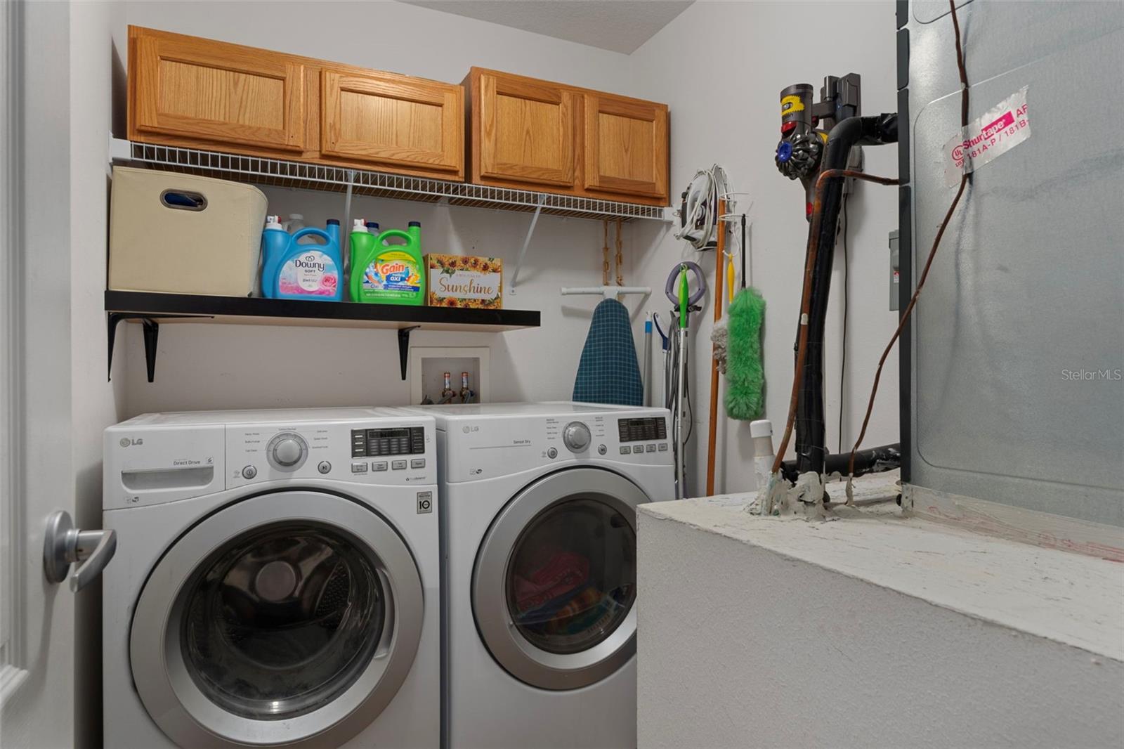 Image 13 of 66 For 14348 Finsbury Drive