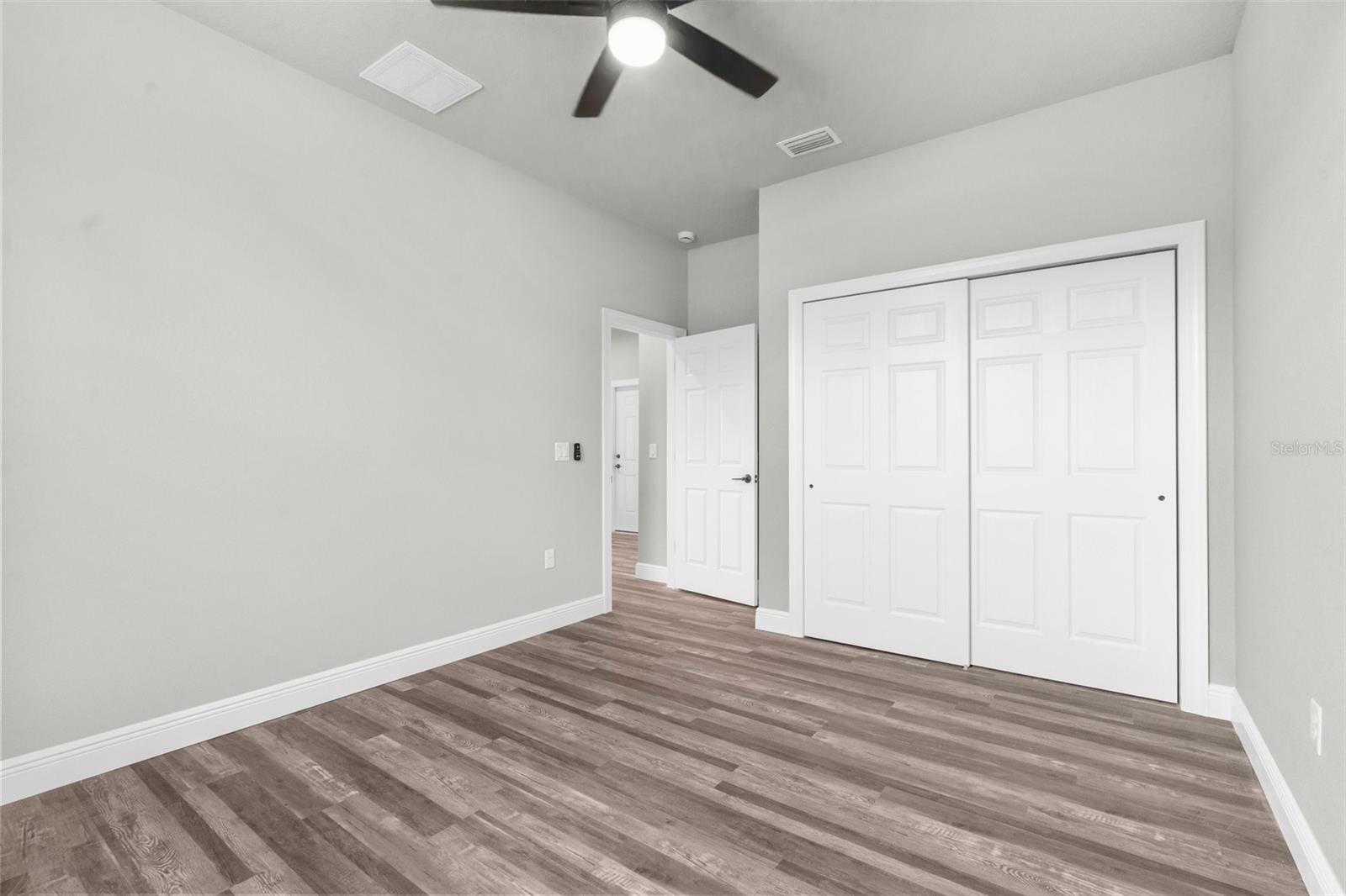 Listing photo id 19 for 16113 Penn State Road