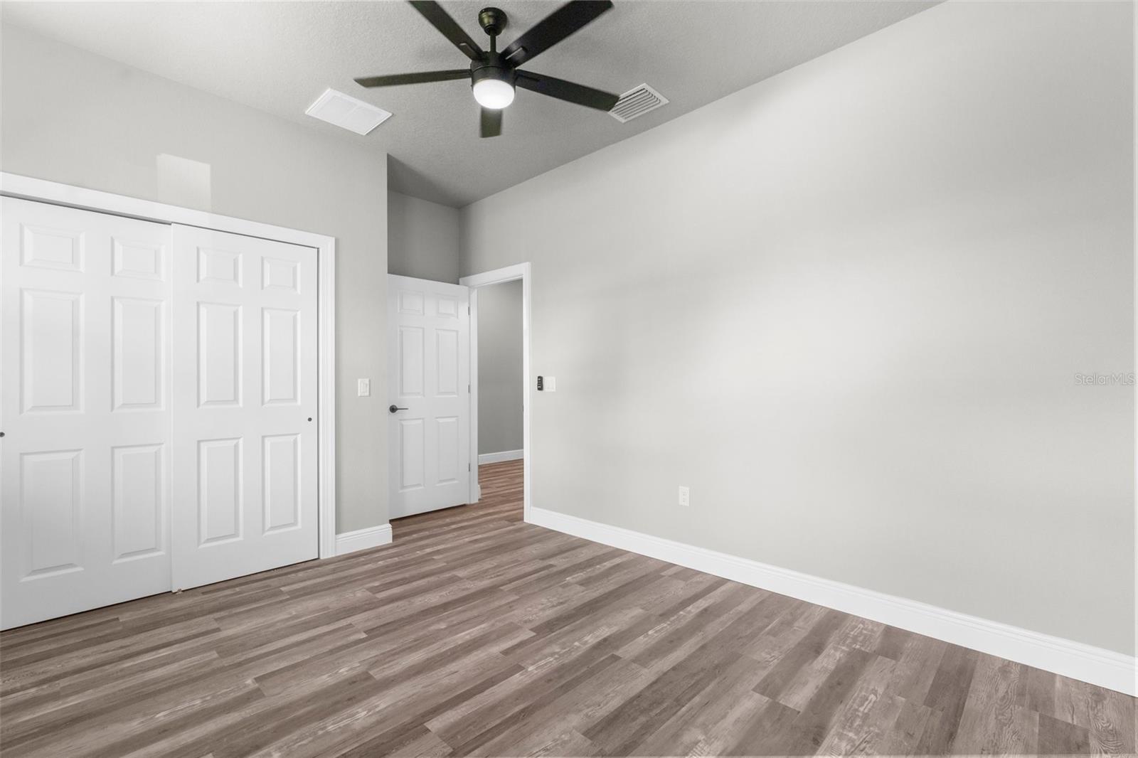 Listing photo id 26 for 16113 Penn State Road