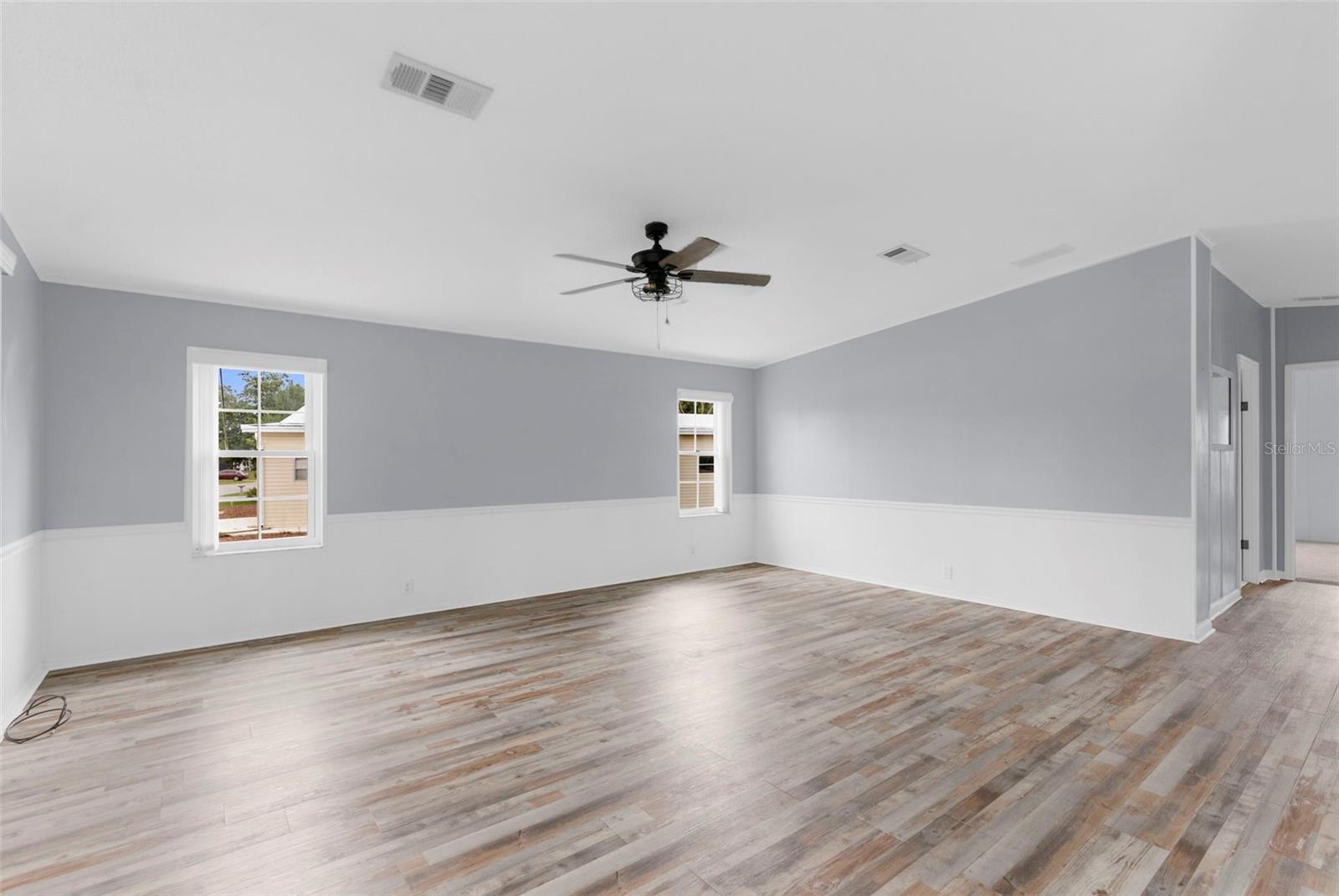 Image 14 of 45 For 14986 Rialto Avenue