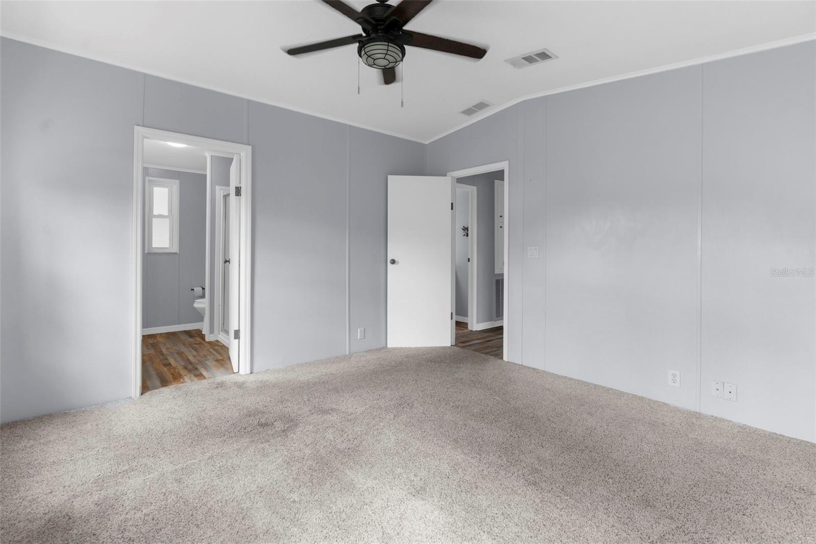 Image 23 of 45 For 14986 Rialto Avenue