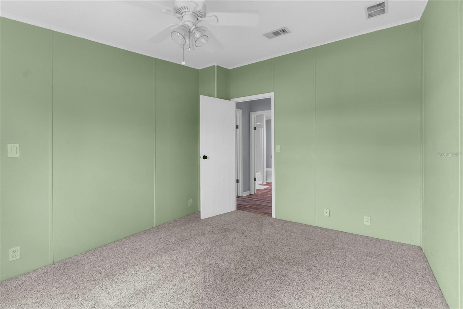 Image 27 of 45 For 14986 Rialto Avenue