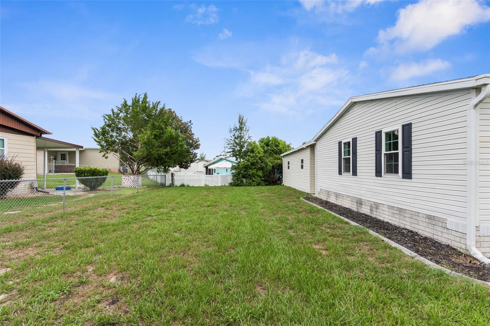 Image 32 of 45 For 14986 Rialto Avenue