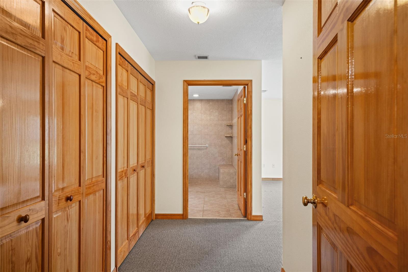 Listing photo id 20 for 5085 Bone Lane