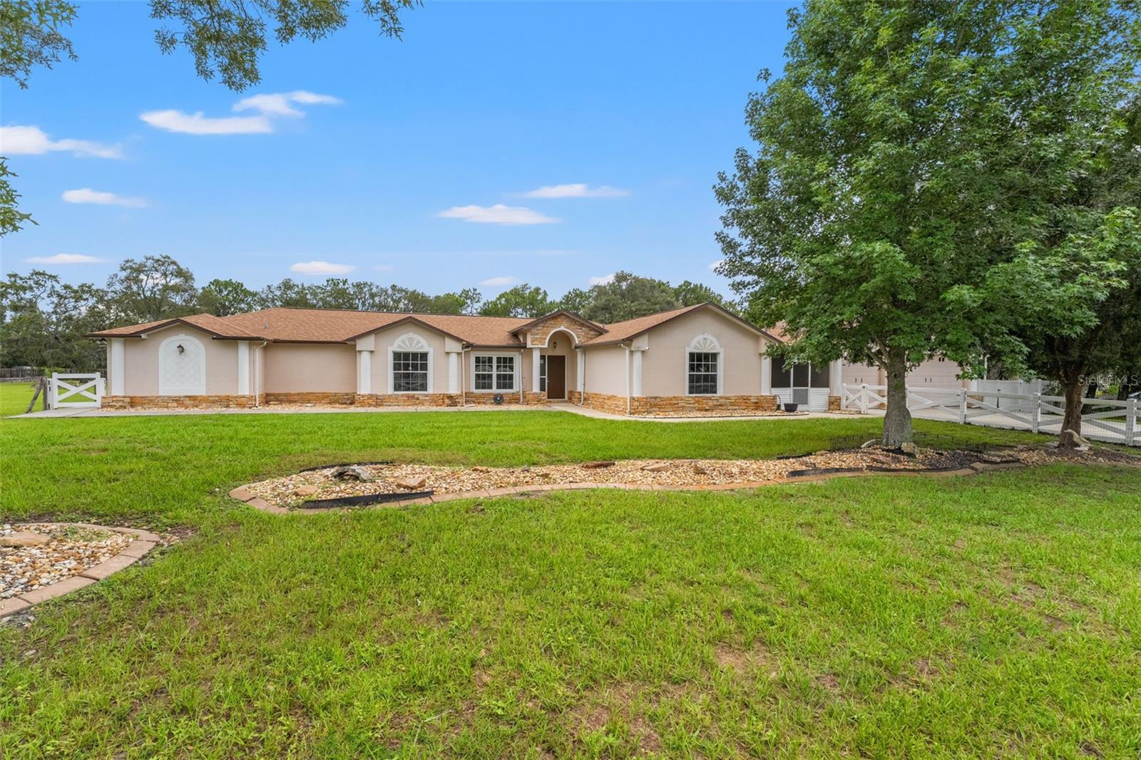 Listing photo id 31 for 5085 Bone Lane