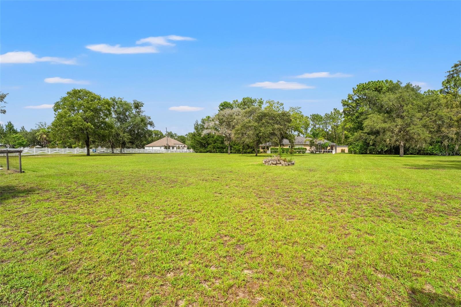 Listing photo id 36 for 5085 Bone Lane