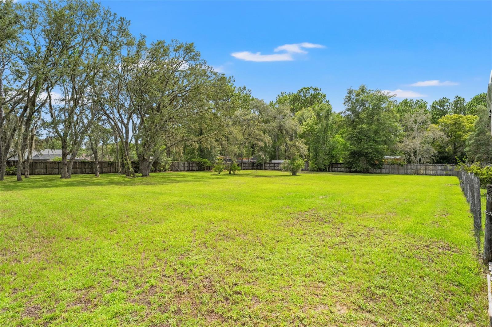 Listing photo id 37 for 5085 Bone Lane