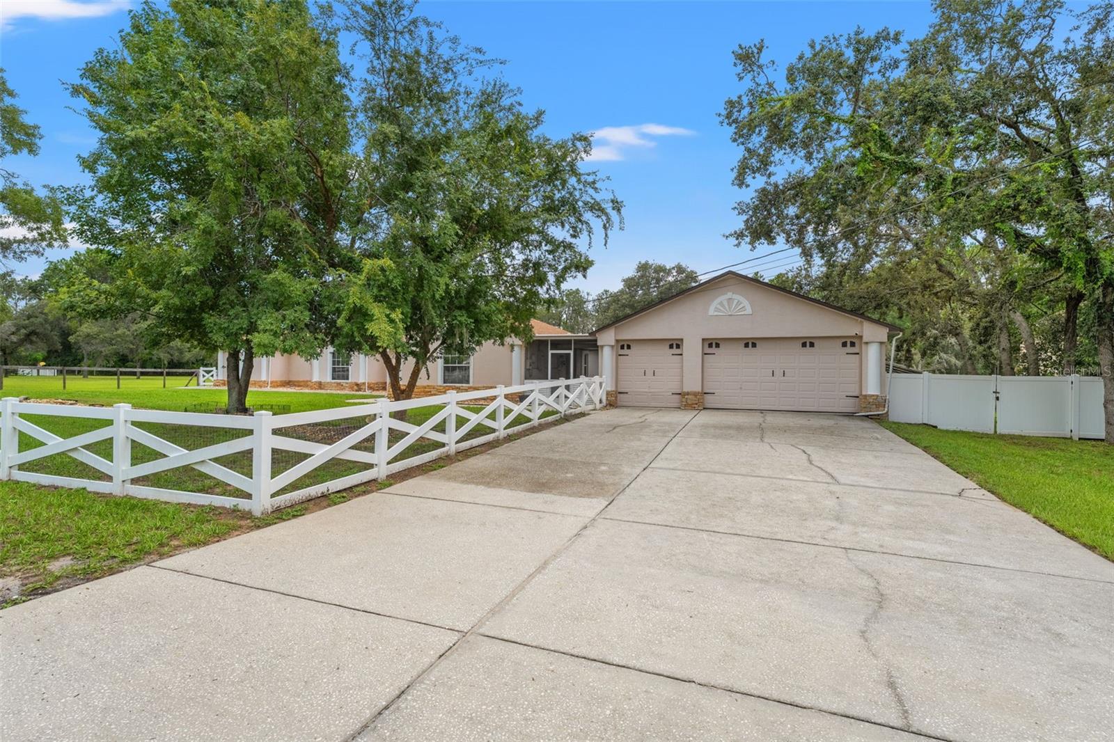 Listing photo id 39 for 5085 Bone Lane