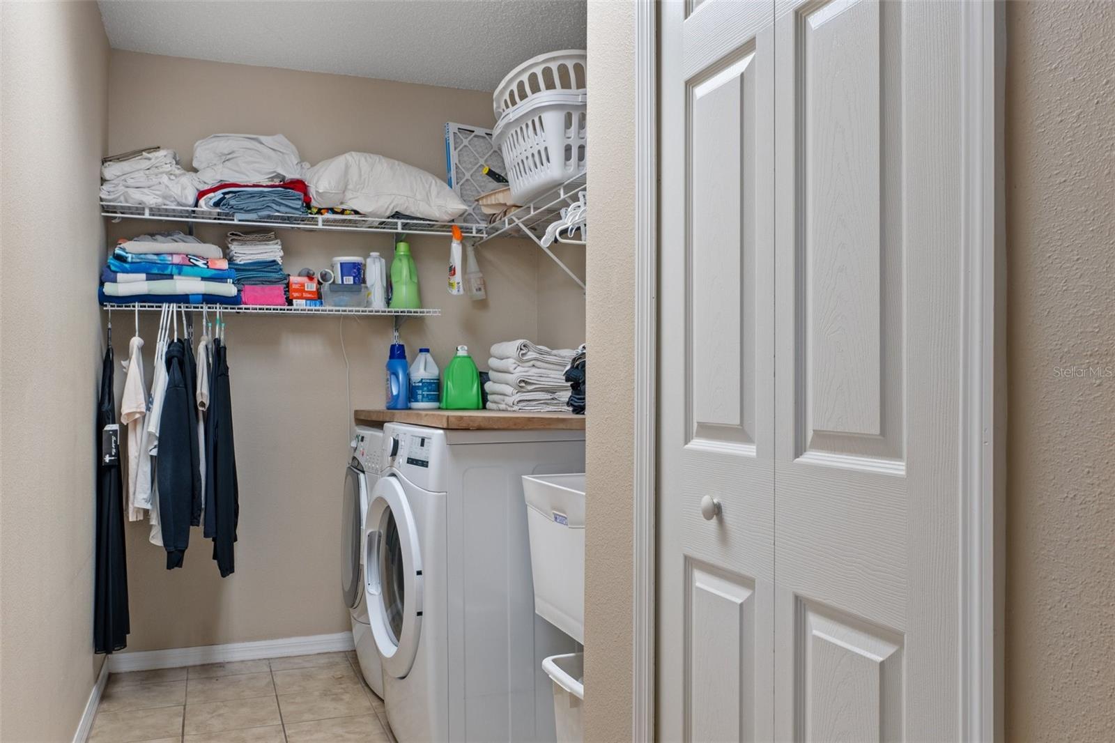 Image 36 of 59 For 9438 Lorendale Circle