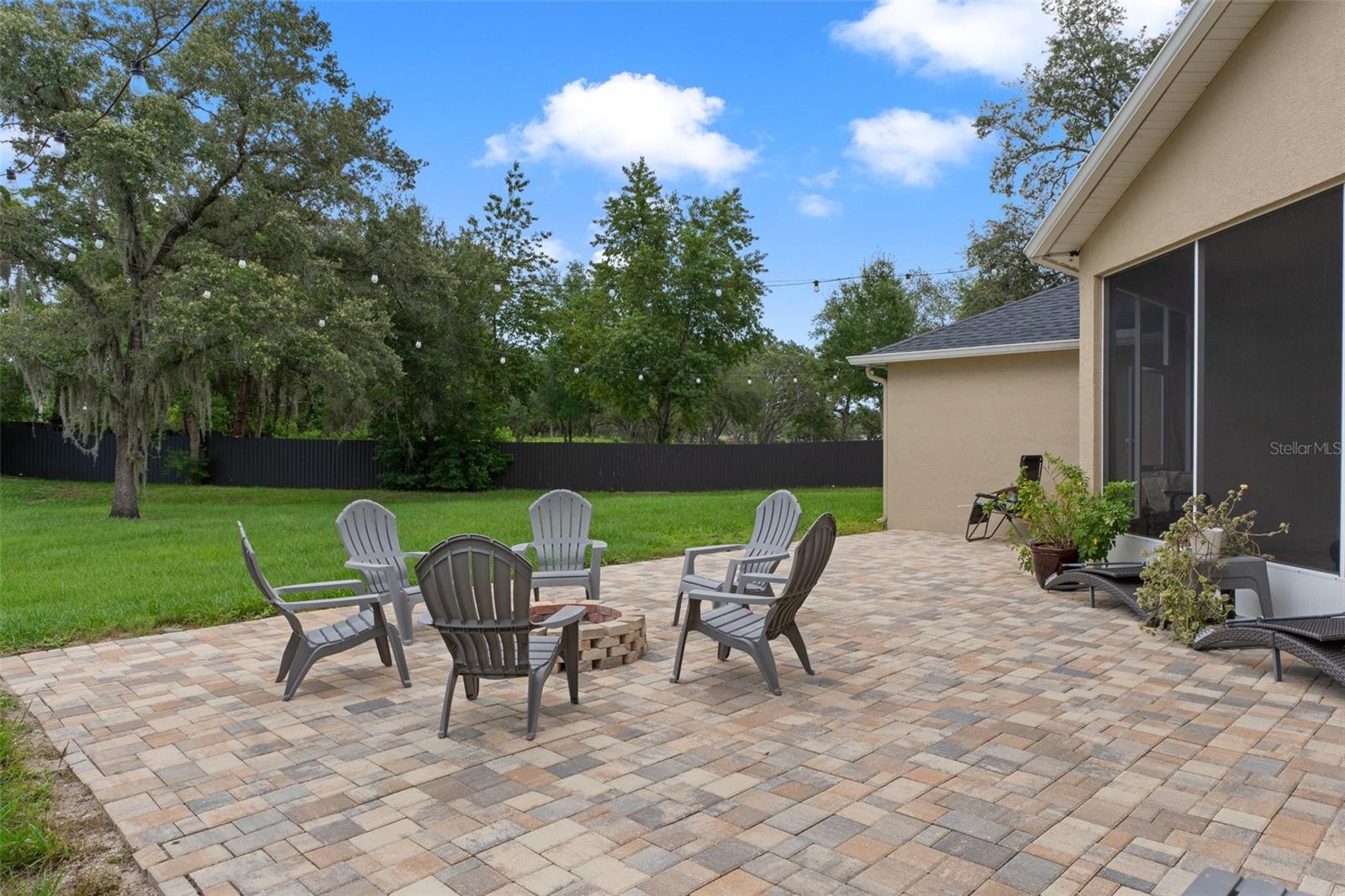 Image 43 of 59 For 9438 Lorendale Circle